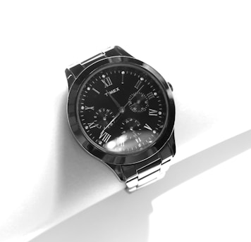 A stylish wristwatch as a promotional gift.