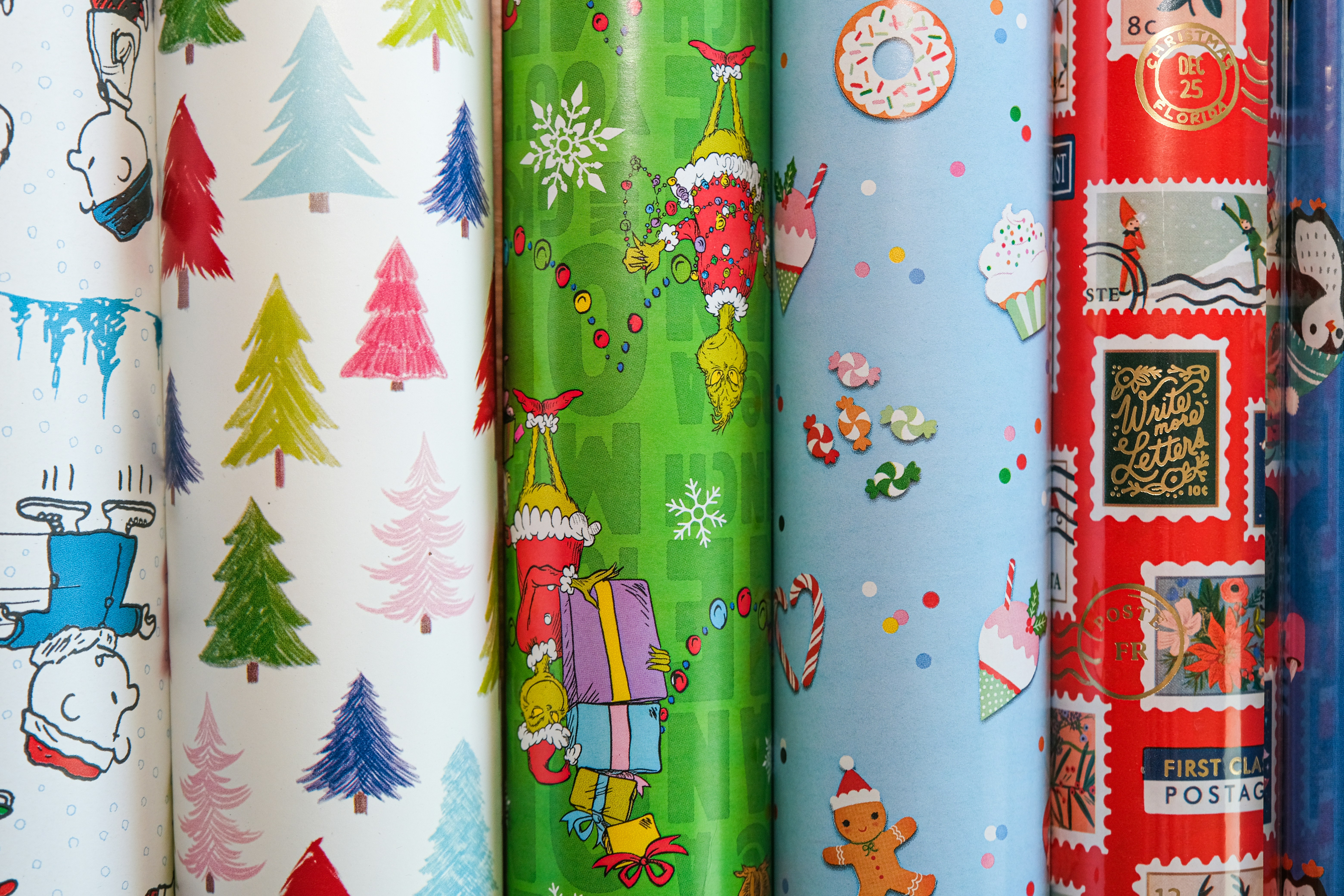 a bunch of wrapping paper that are next to each other