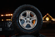 Seasonal tires and original Fiat accessories displayed ready for installation.