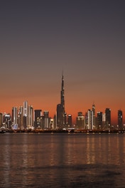A stunning view of Melbourne's skyline at sunset, highlighting modern architecture.