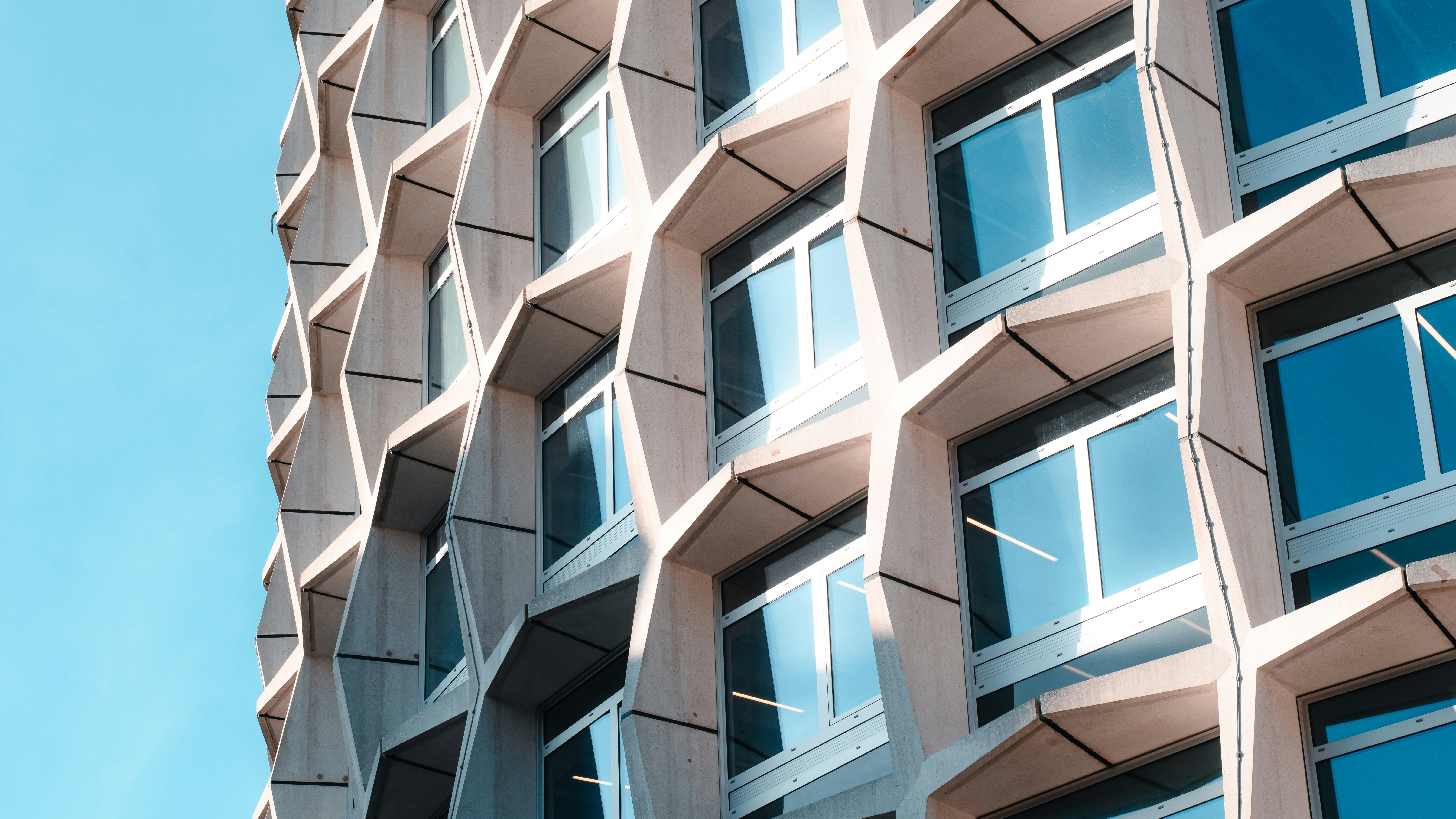 Photo by alxndr_london