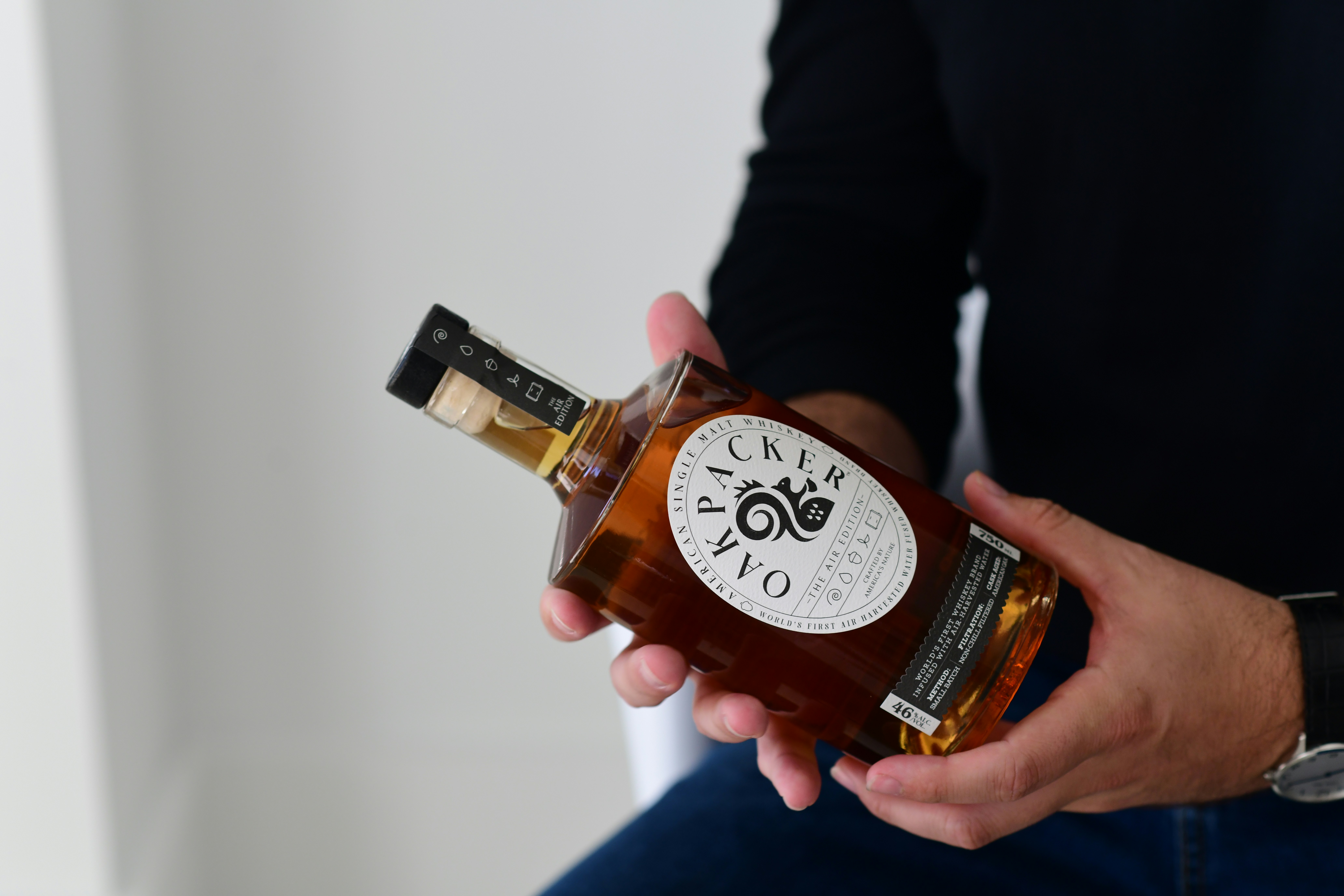 black and white bed linen