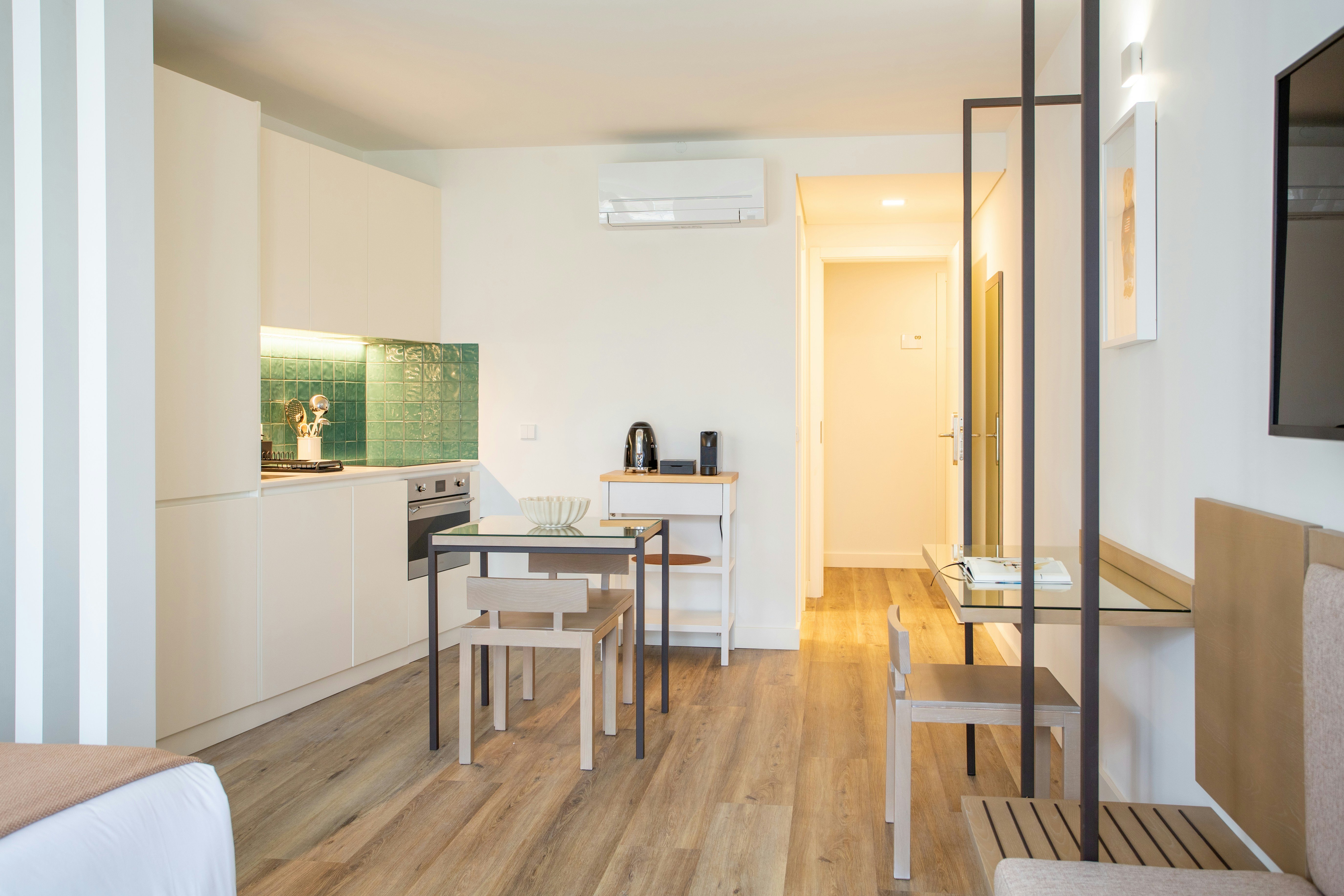5 Layout Moves That Make a Small Apartment Feel Surprisingly Spacious