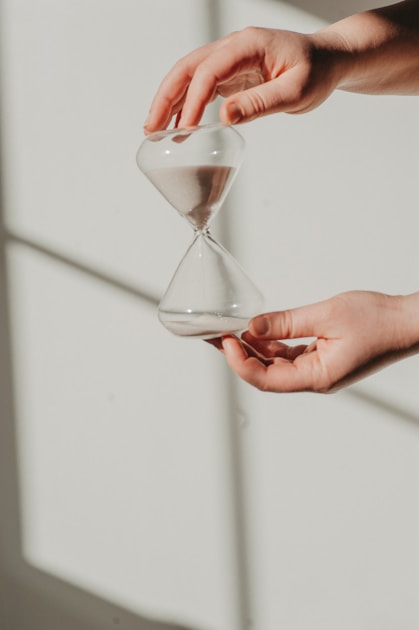 Present value investment: why your brain treats future money like it isn't real