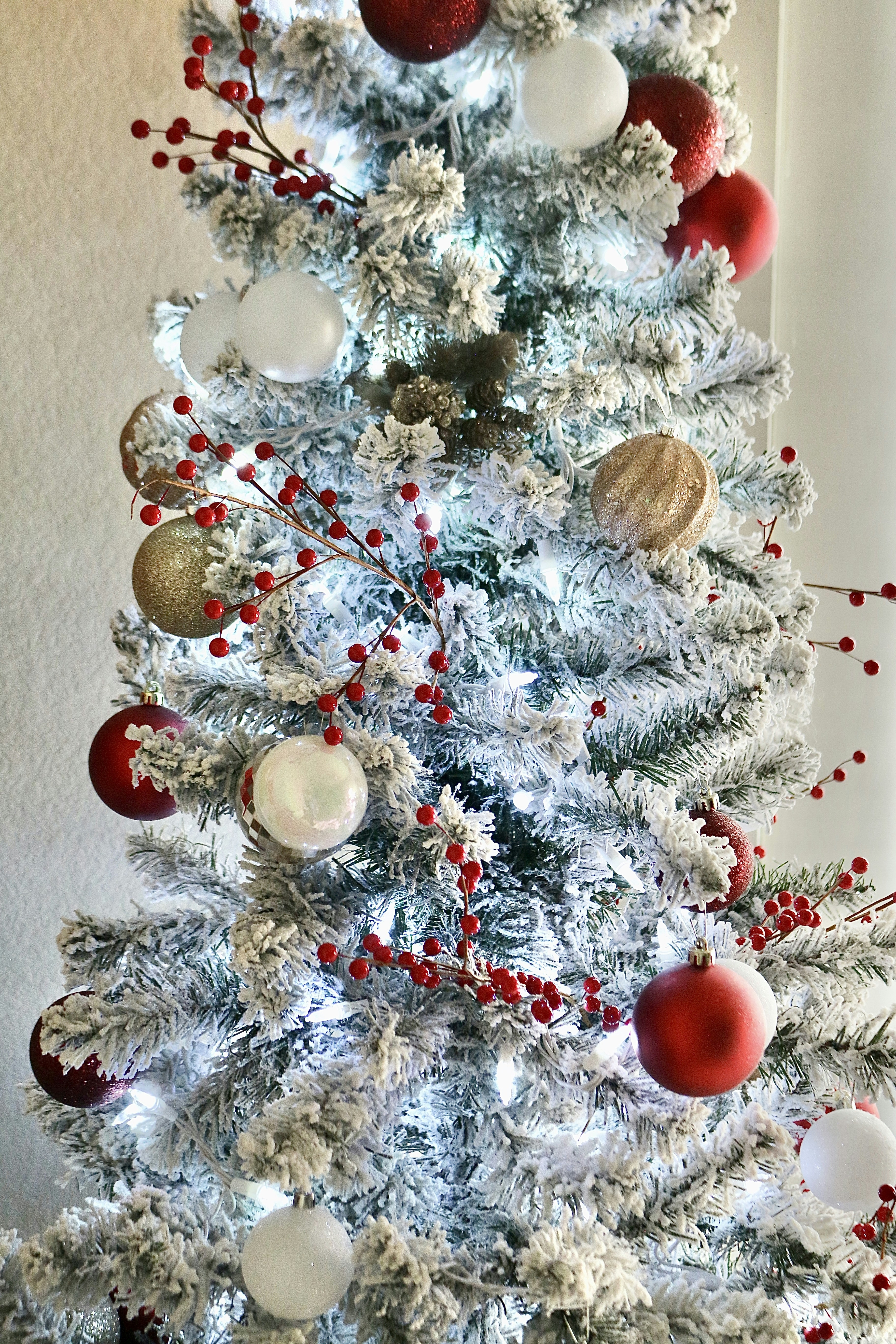 ¿De qué están hechos los árboles de Navidad artificiales?