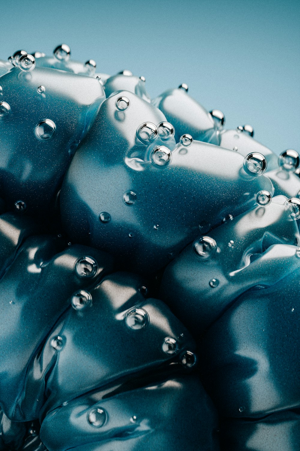 a close up of a bunch of water balloons