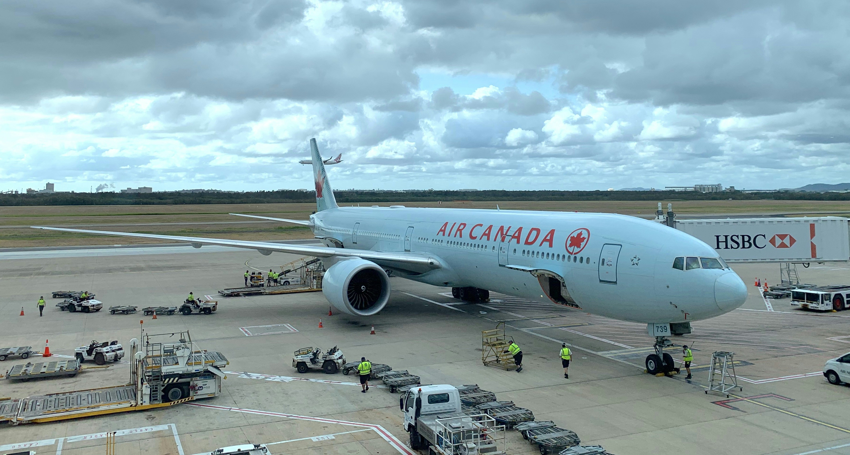 Air Canada Flight Attendant Contract Standoff: 99% Reject Offer, Mediation Ahead
