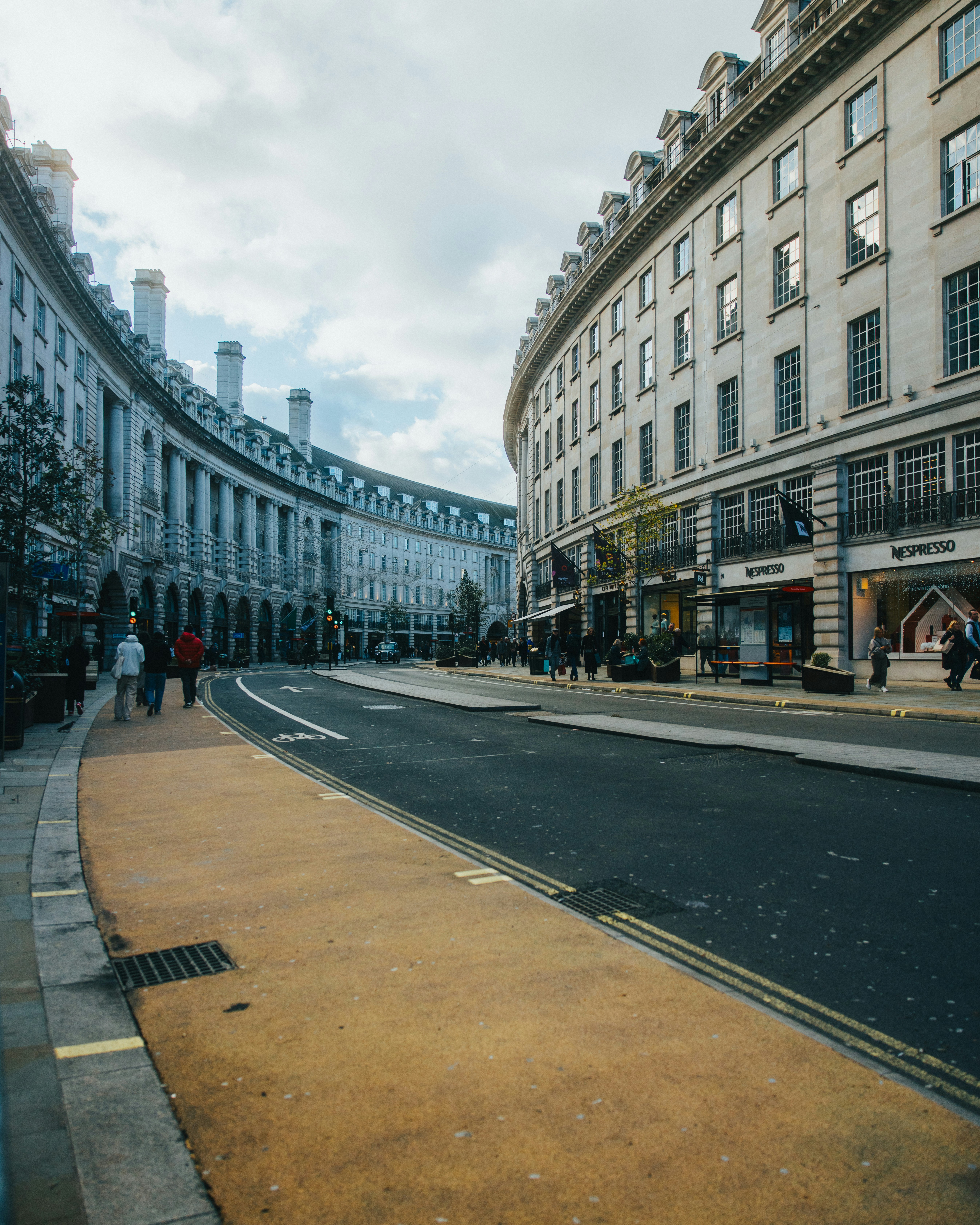 Photo by chalogallardo