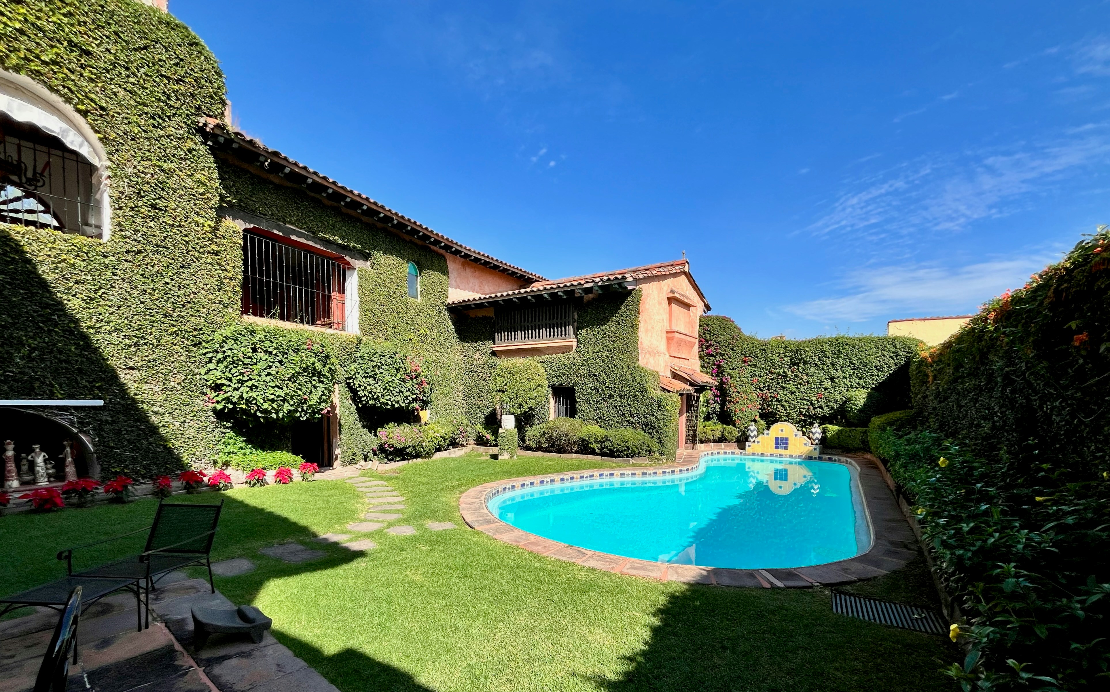 Photo by tomasmartinez