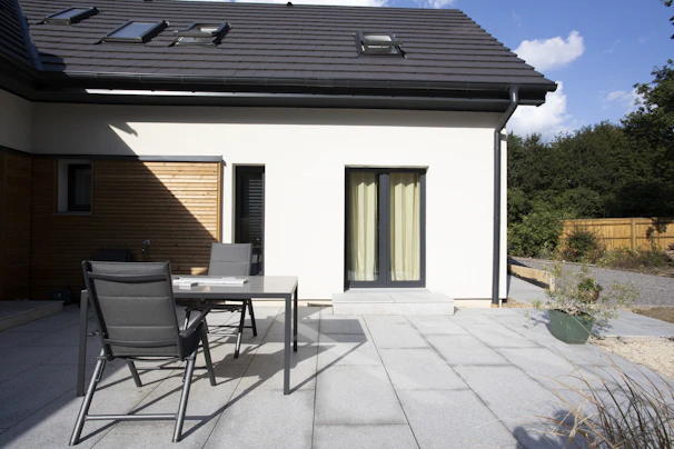 Extérieur d'une maison individuelle neuve