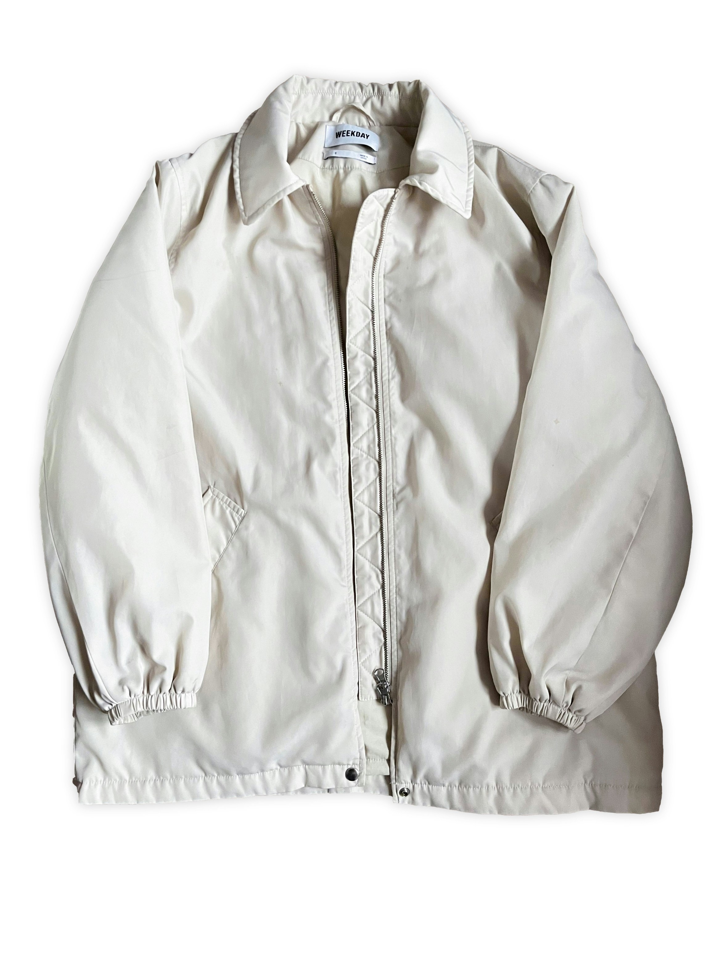 The Ultimate Guide to Light Jackets: Styles, Benefits, and How to Choose the Right One
