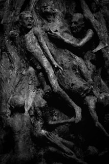 An intricate piece exploring themes of pleasure and pain.