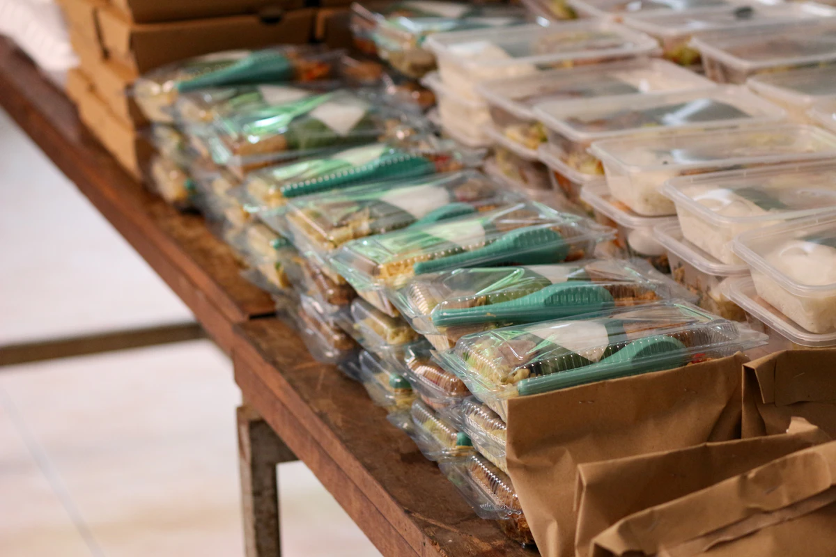 Nasi box siap diantar ke pelanggan