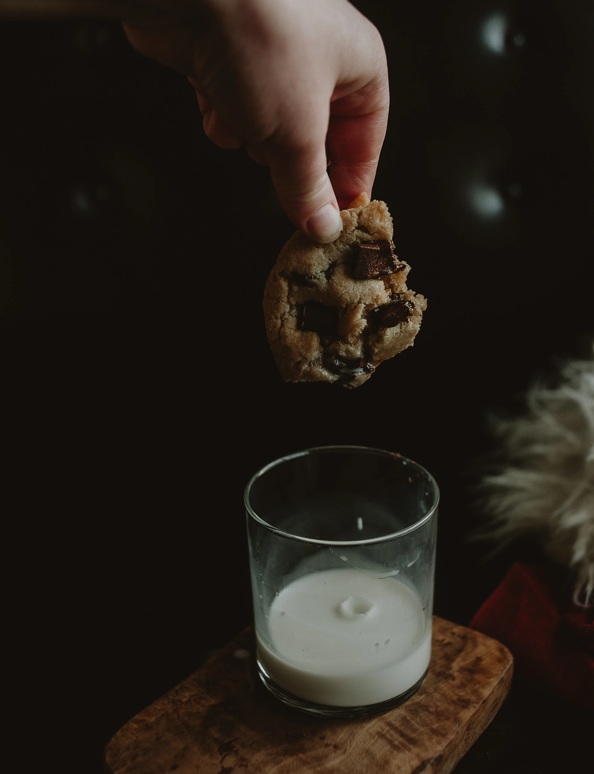 black and white bed linen