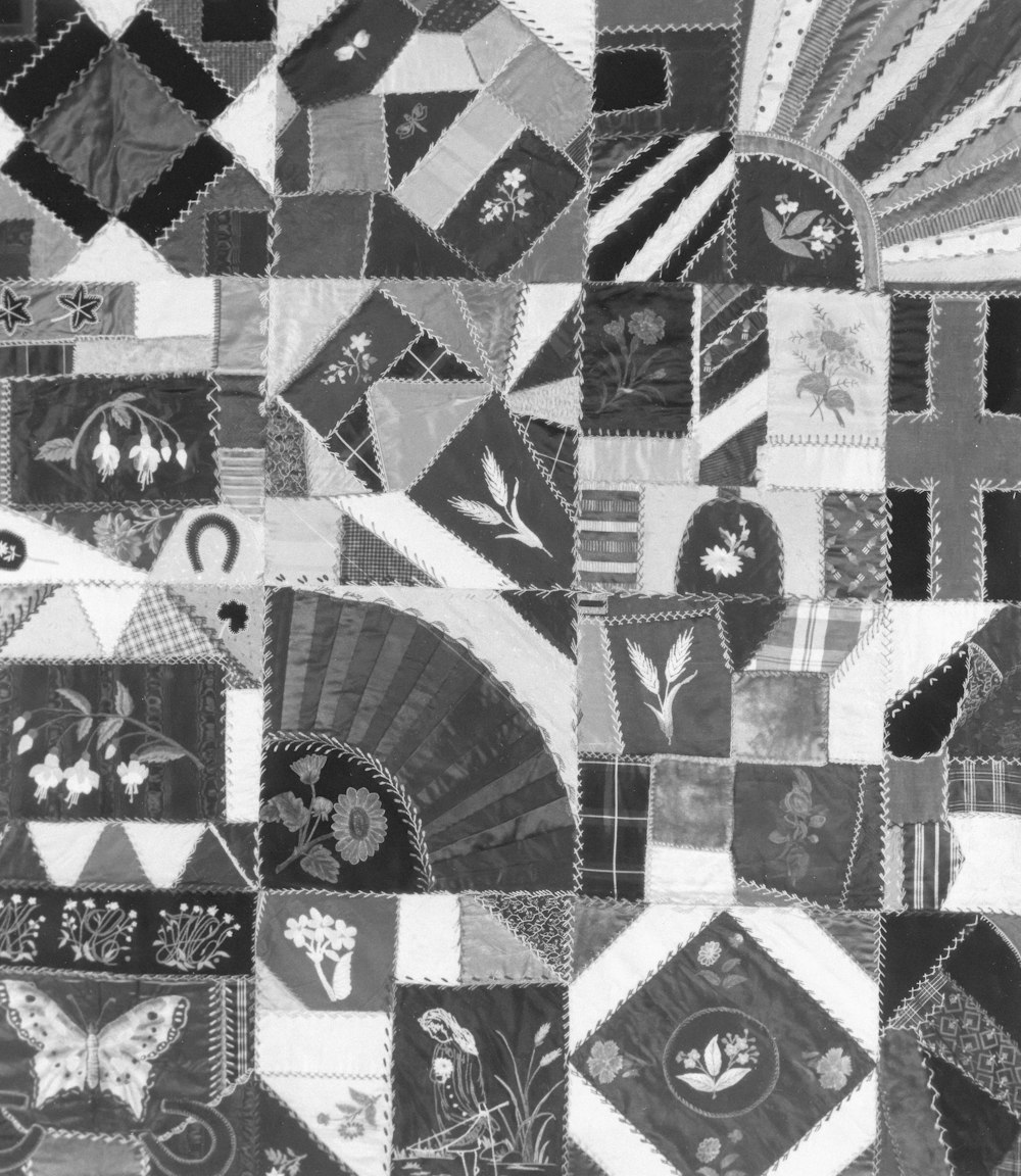 a black and white photo of a quilt