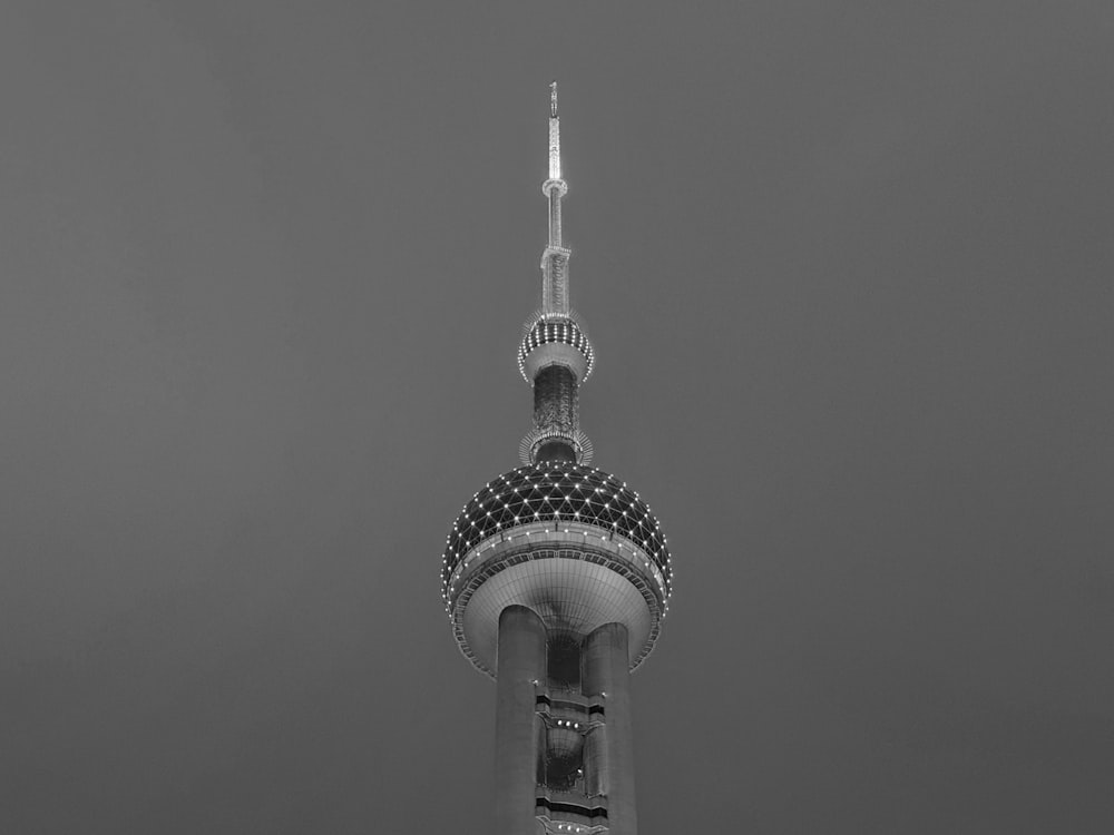 a black and white photo of a tall building