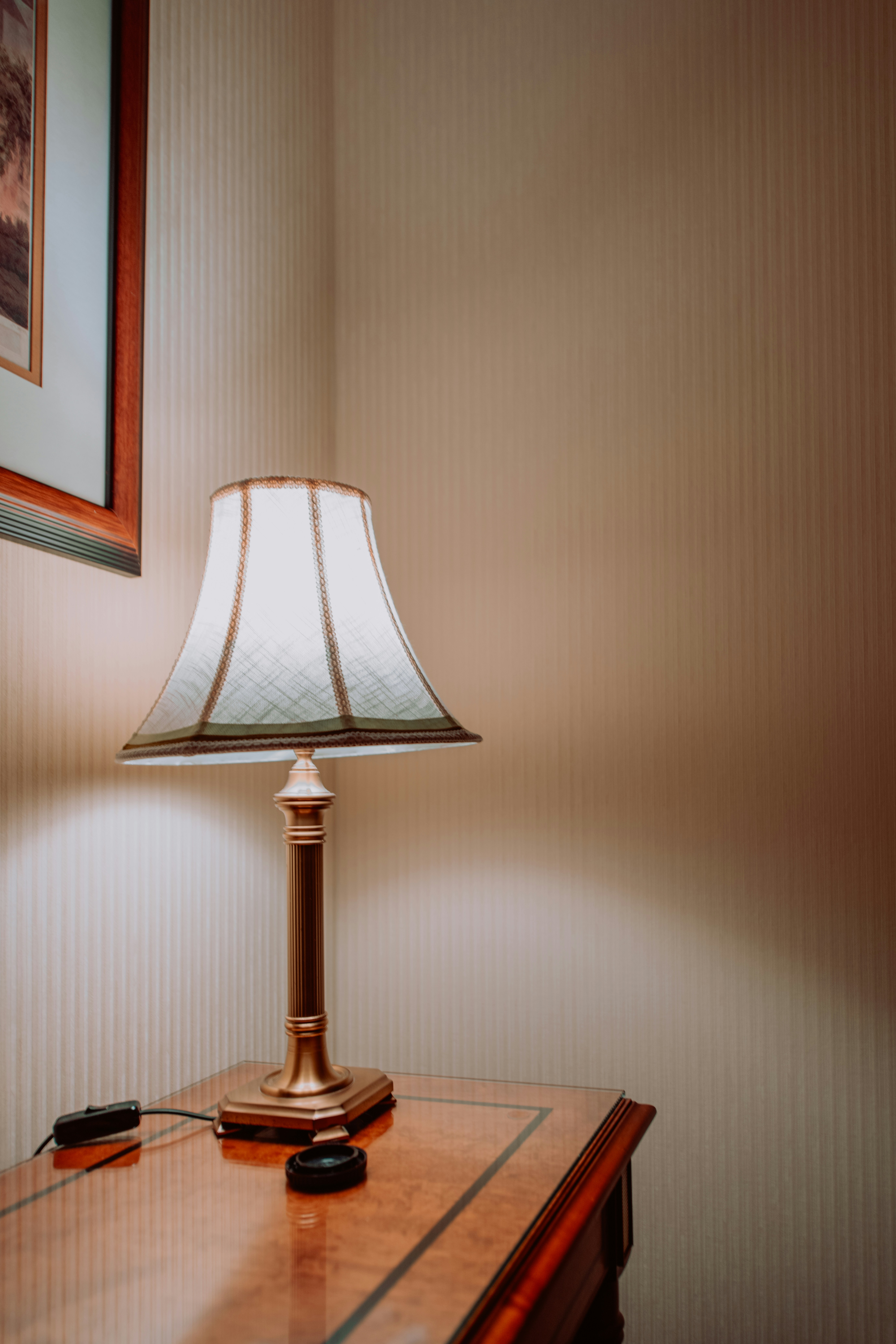 Lampe élégante en laiton