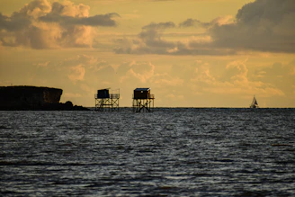 Carrelets à marée haute à Aytré