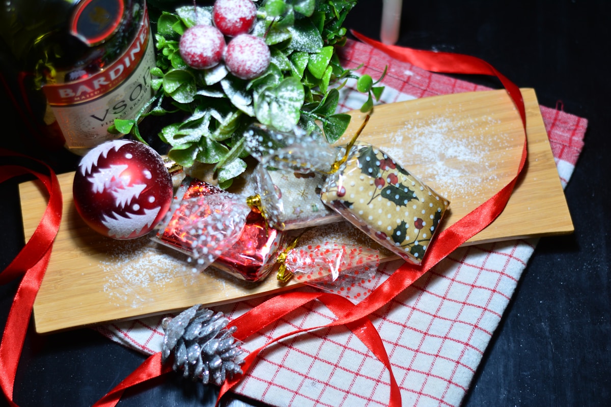 What types of Christmas cakes are there?
