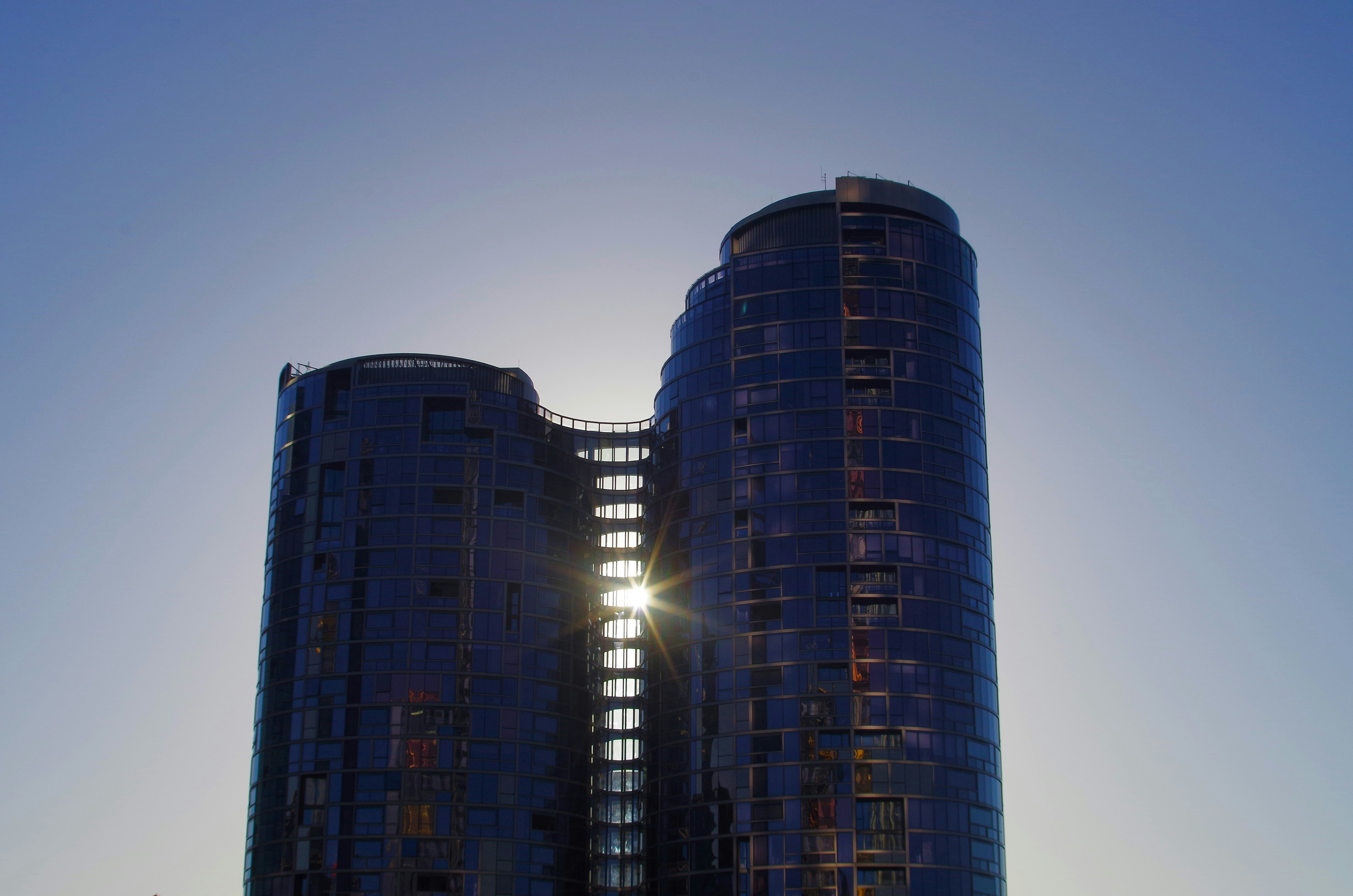 The Towers at Elizabeth Quay offers a unique waterfront precinct and lifestyle. A marque of world-class amenities, The Towers will offer the perfect blend of life and leisure. Designed to host a diverse mix of event and recreational spaces