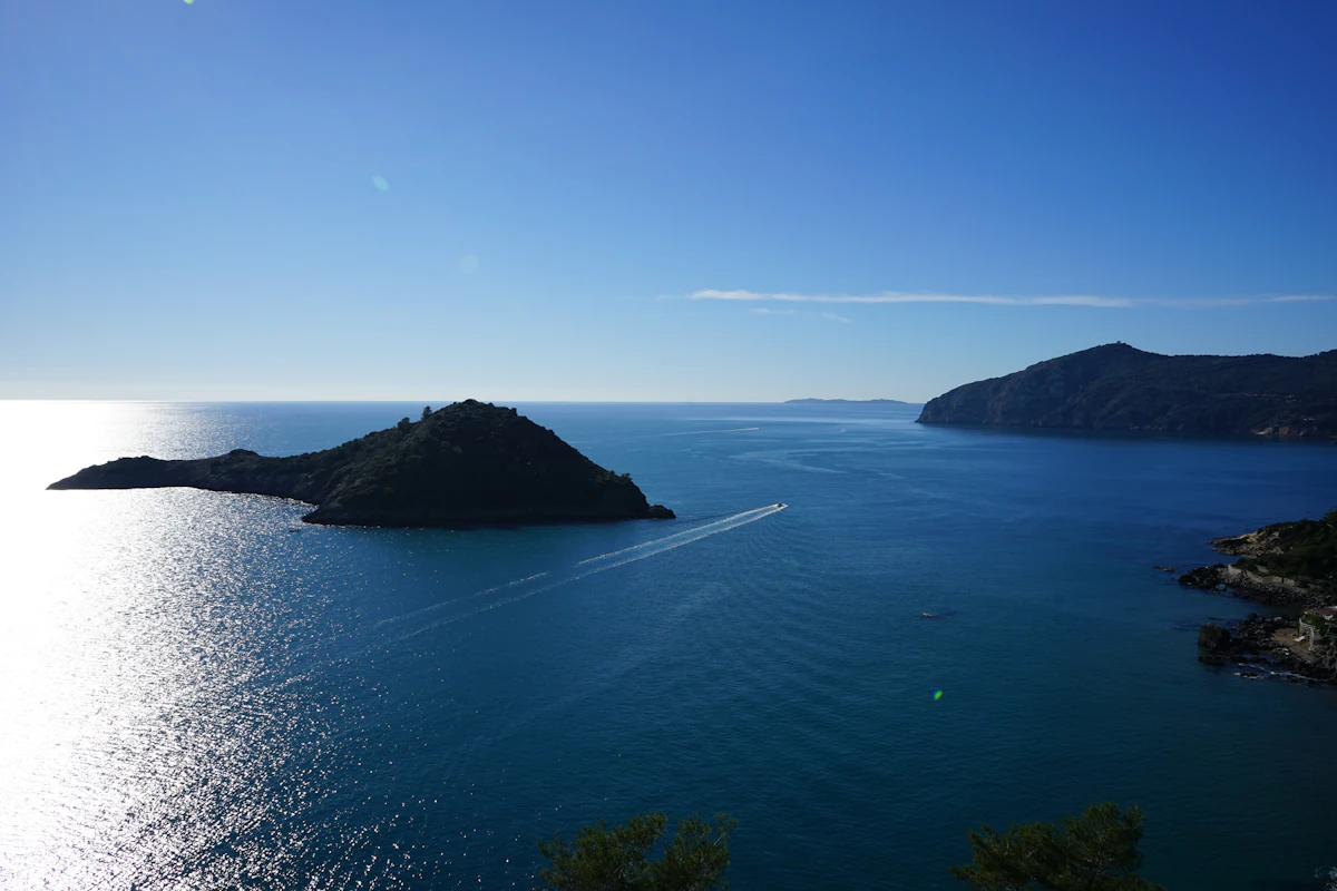 La costa della Maremma toscana, tra le province di Livorno e Grosseto