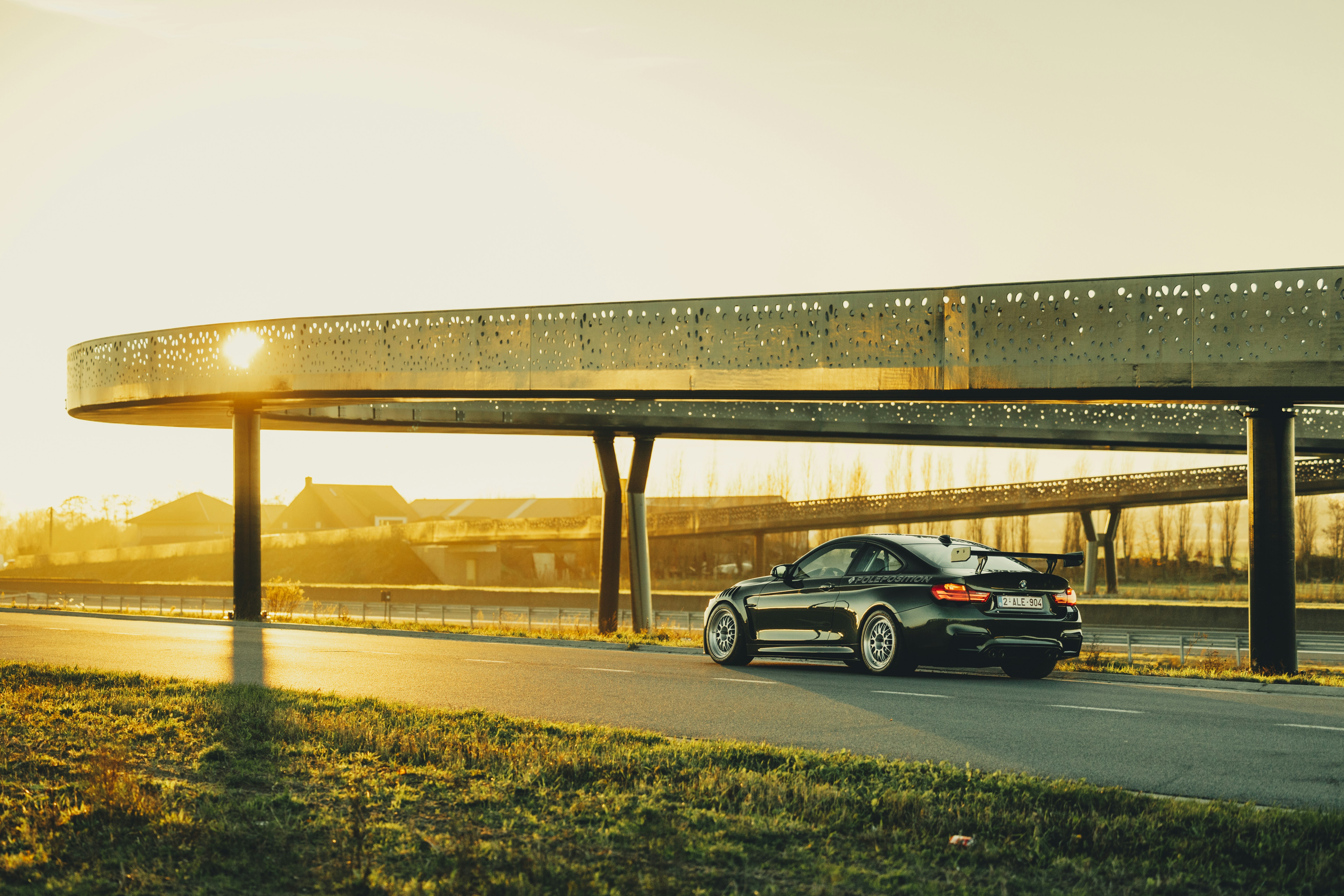 Photo by lorenzohamers