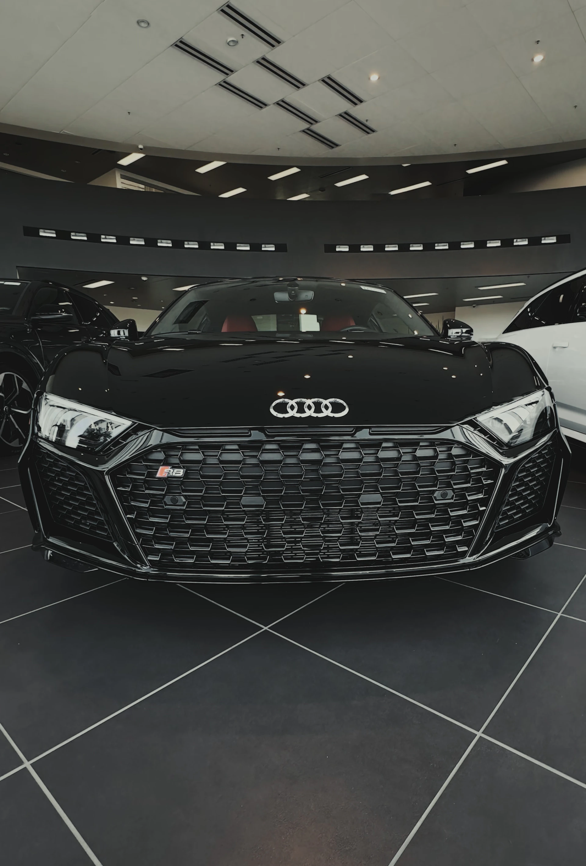 gray computer monitor