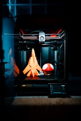 Découvrez notre atelier de création : Impression 3D et Gravure Laser