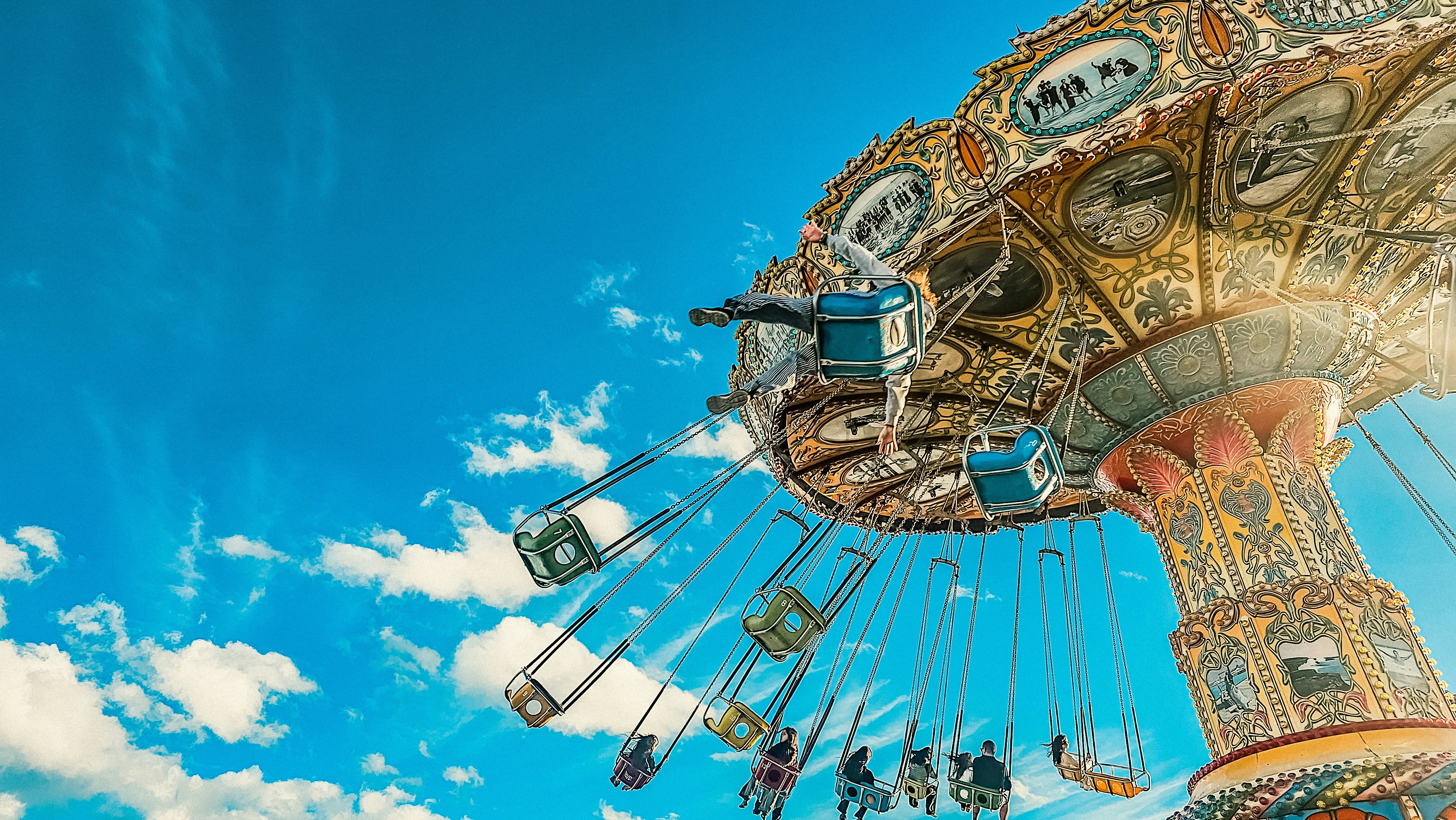 Kinderkarussell mieten leicht