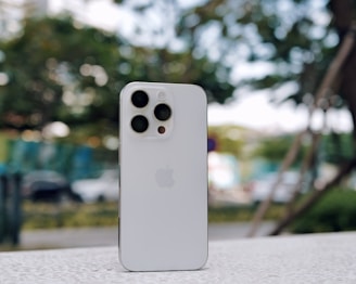 Un iPhone 15 Pro Km0 de Plant Your Phone 