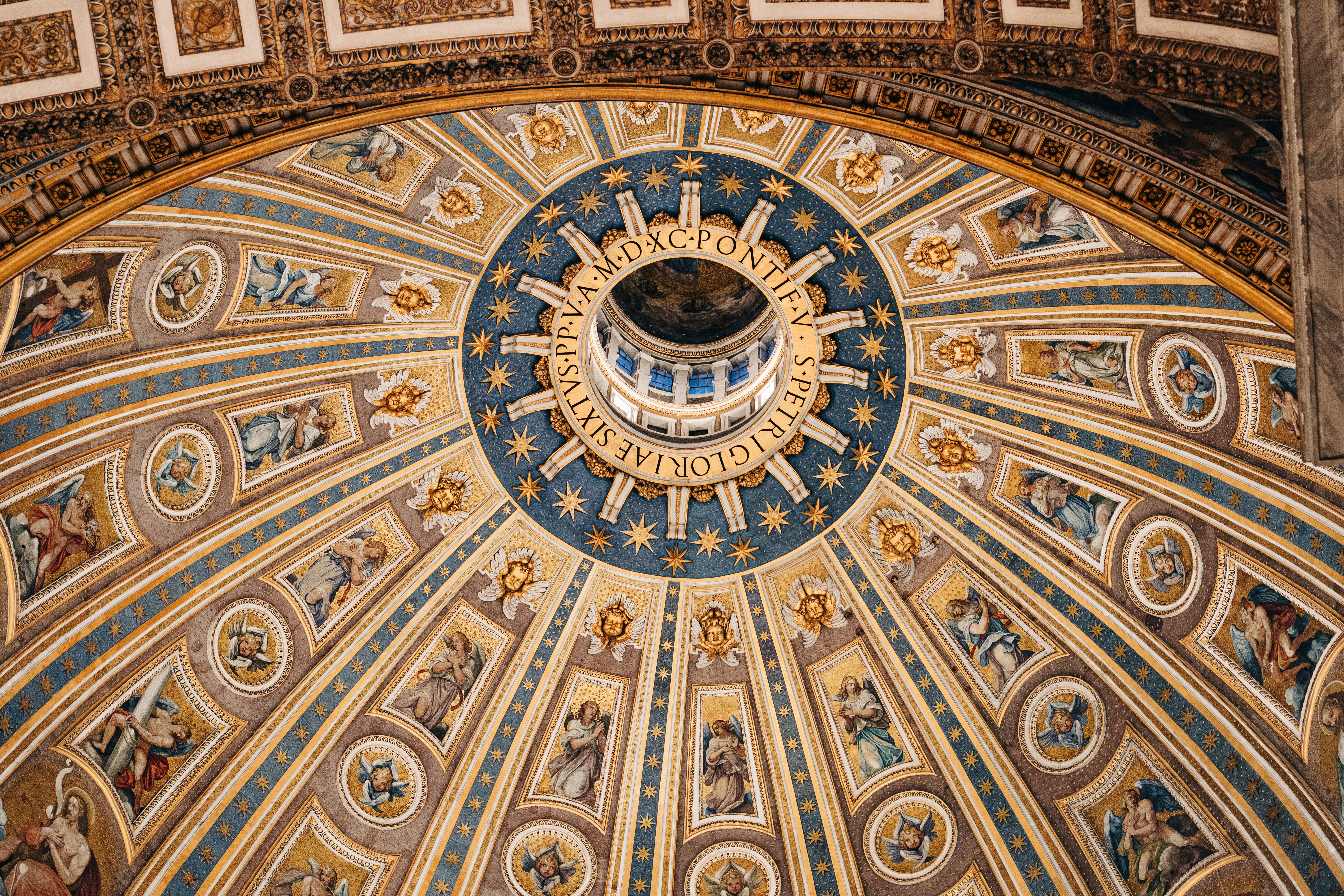 Photo by gabiontheroad