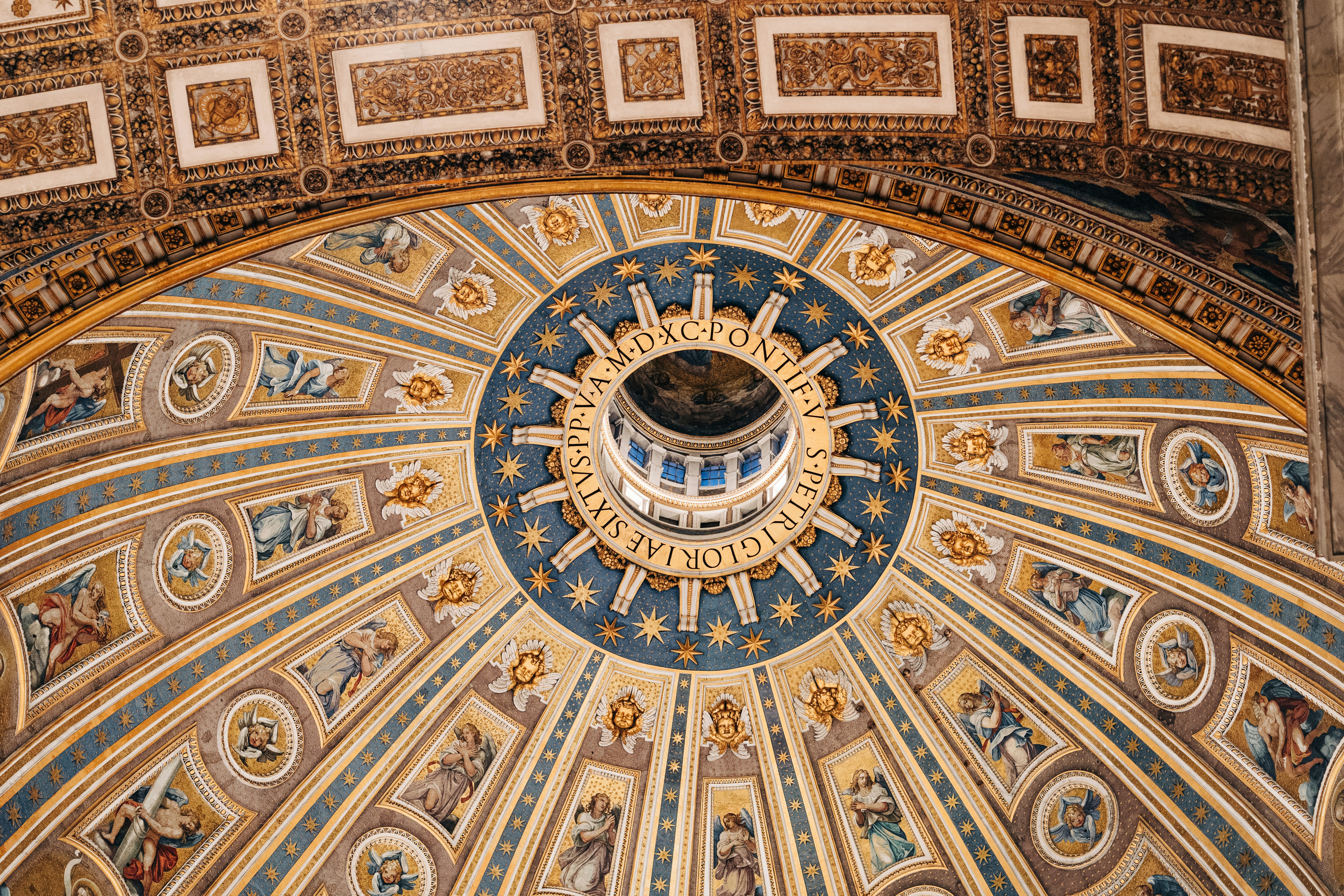 Photo by gabiontheroad