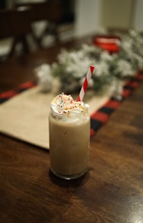 A festive setting featuring coffee drinks for a quinceañera celebration.