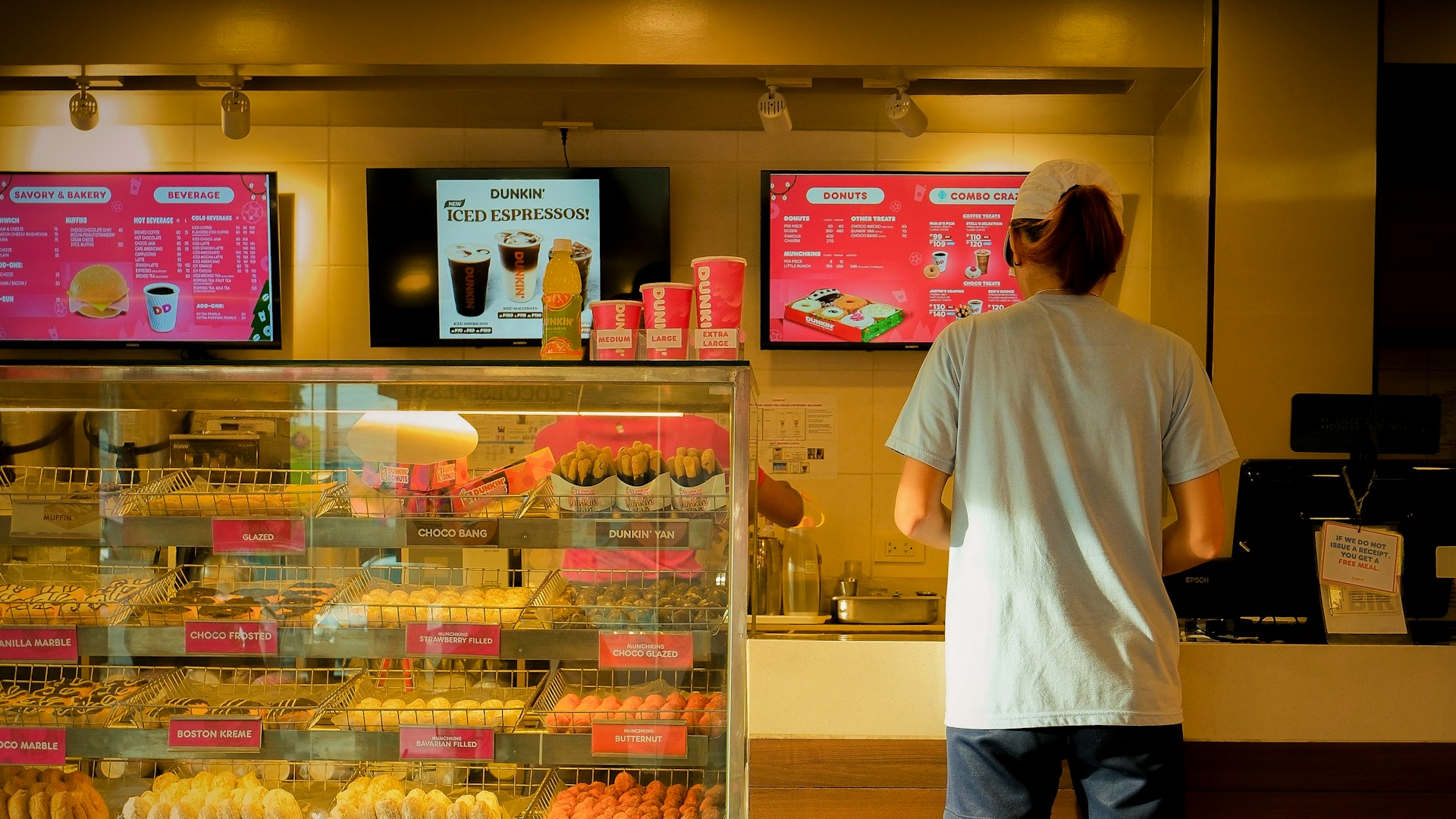 gray computer monitor