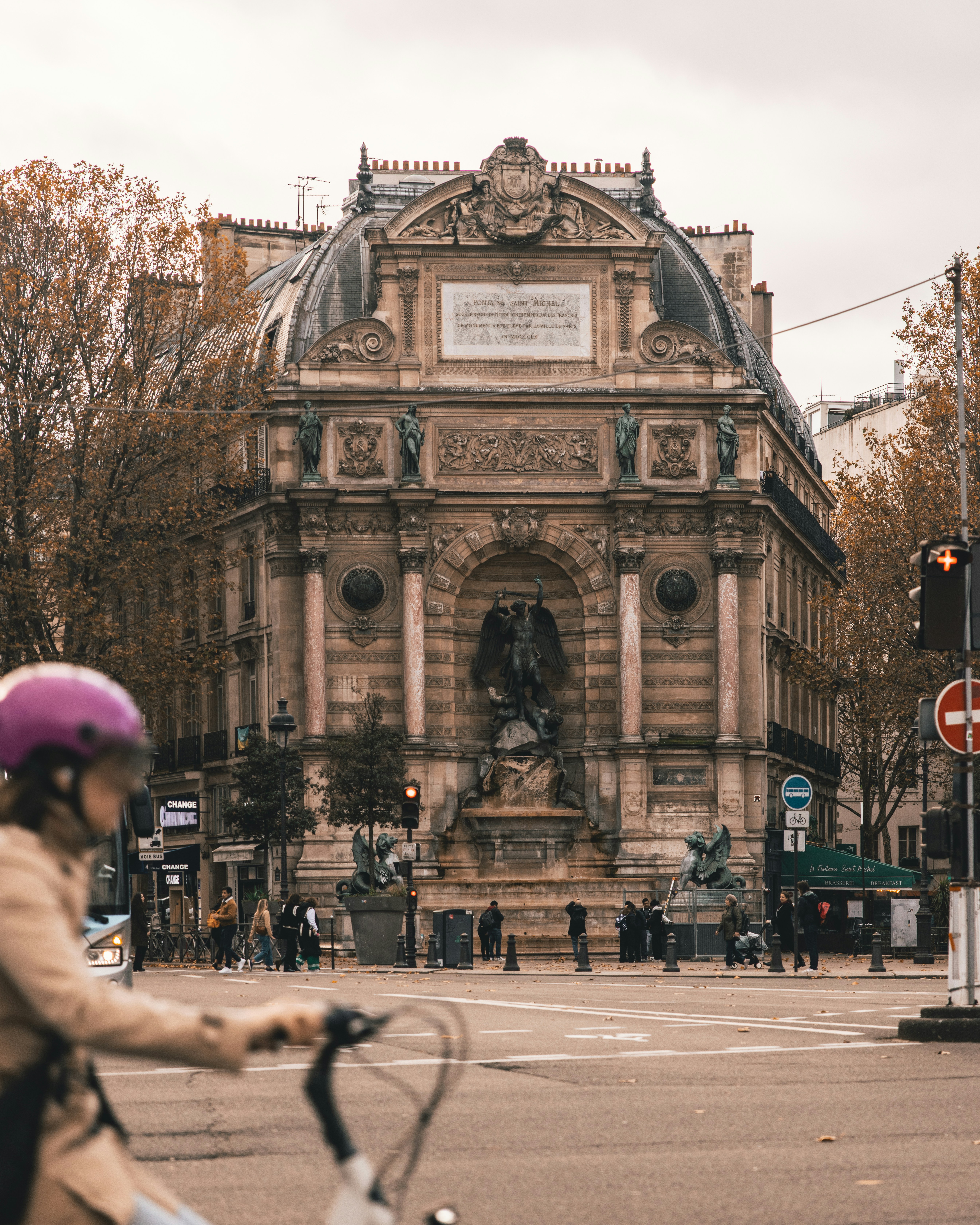 Photo by chalogallardo