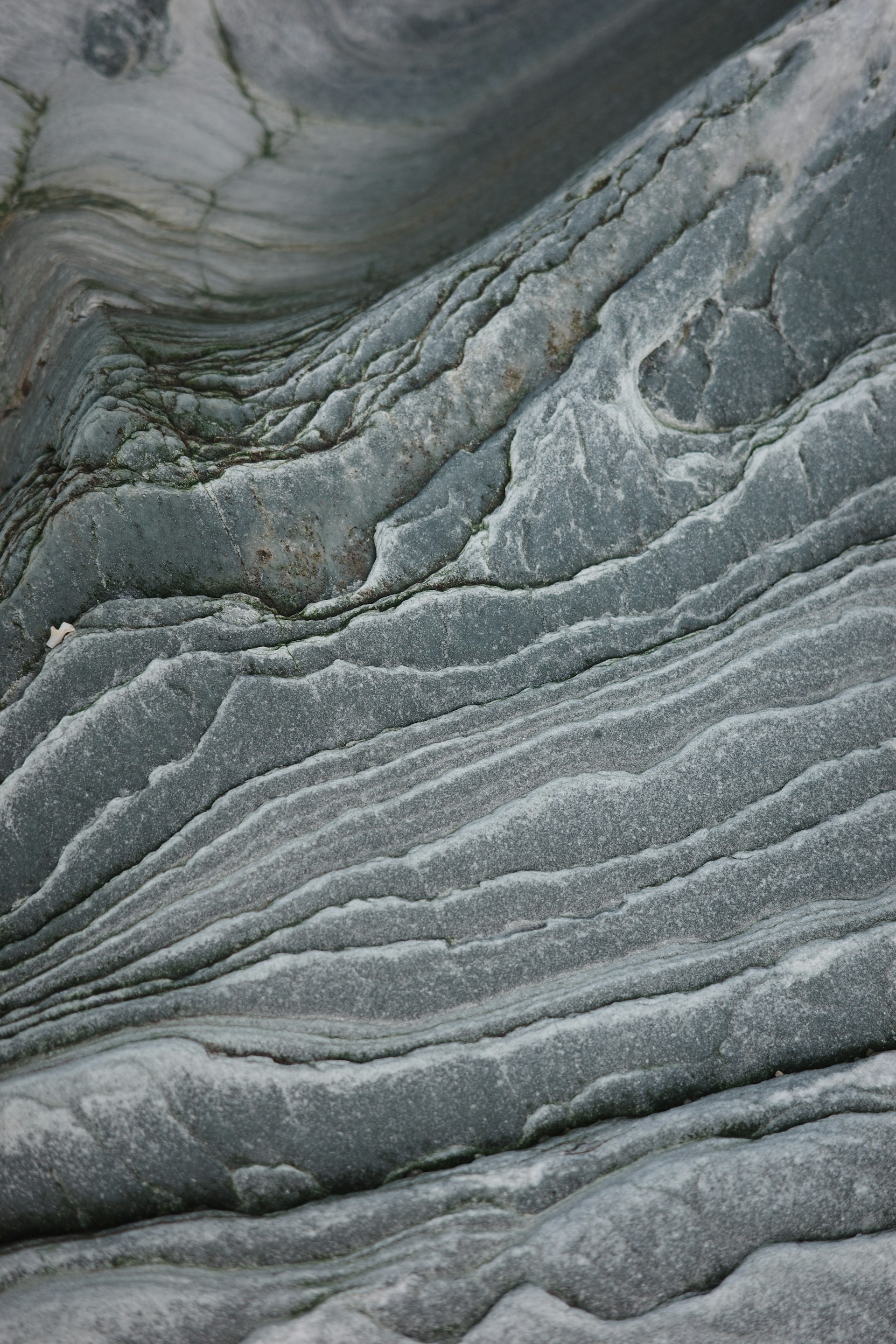 a close up view of a rock formation