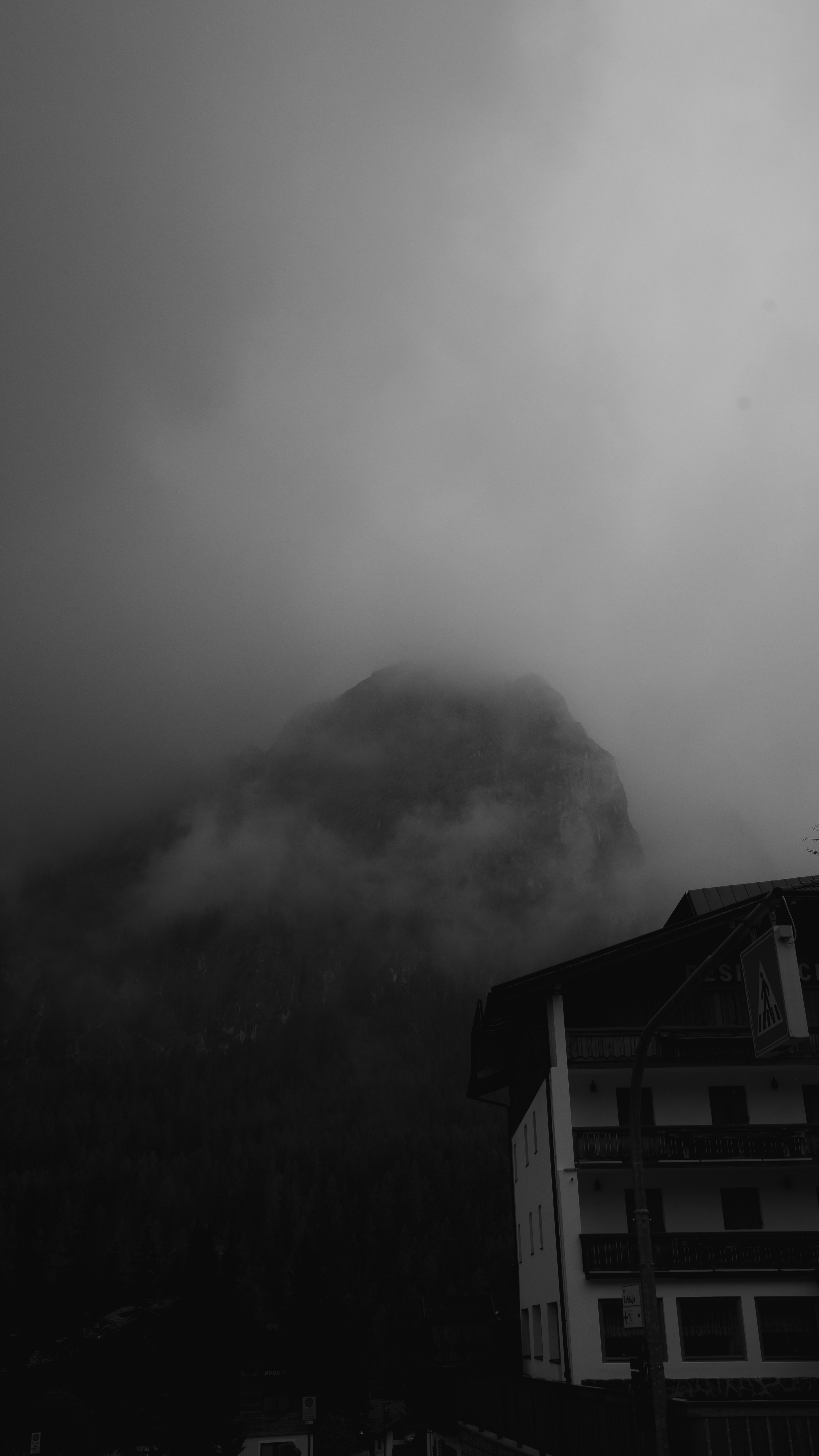 Photo by chungurung