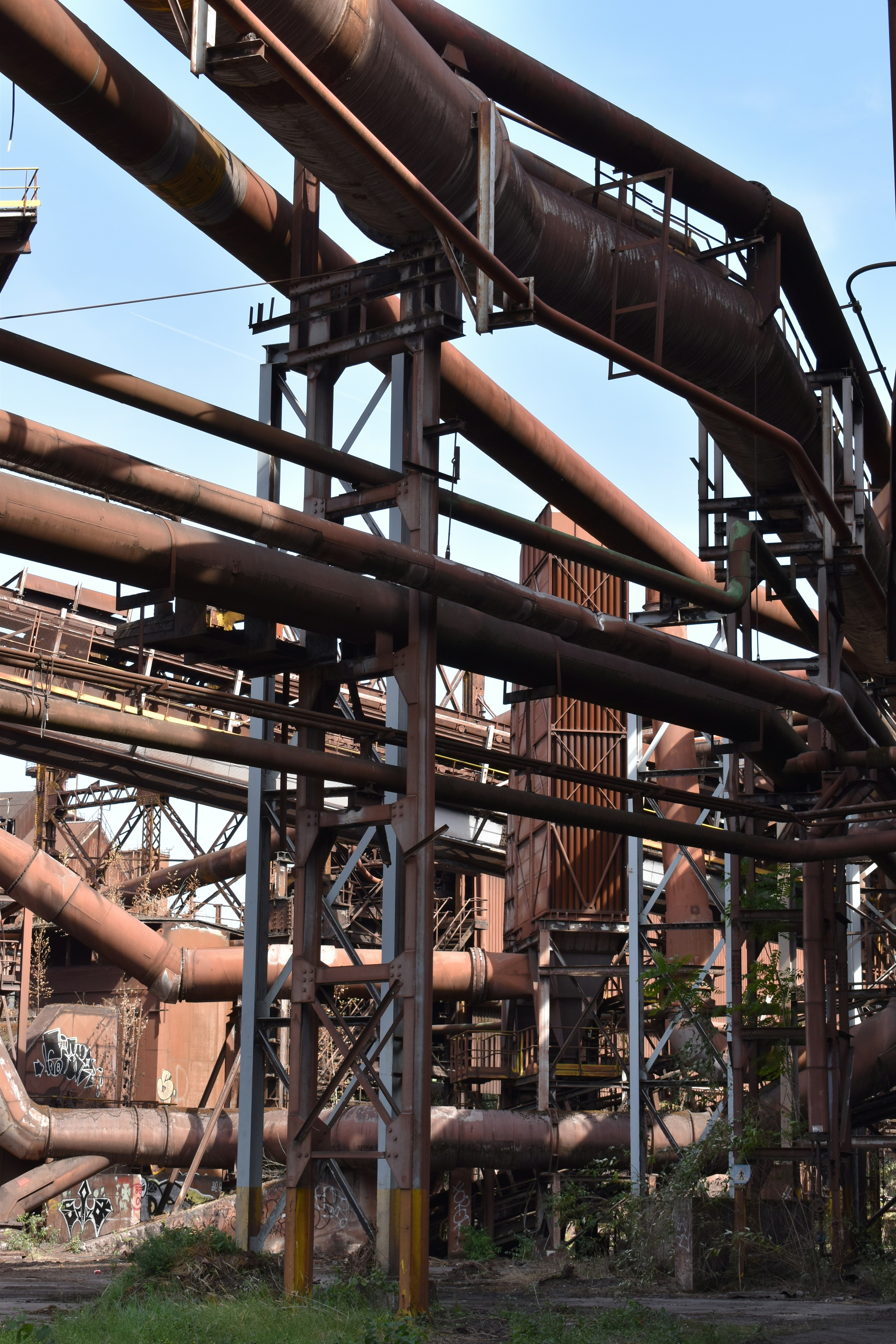 Industrial pipeline fabrication and installation
