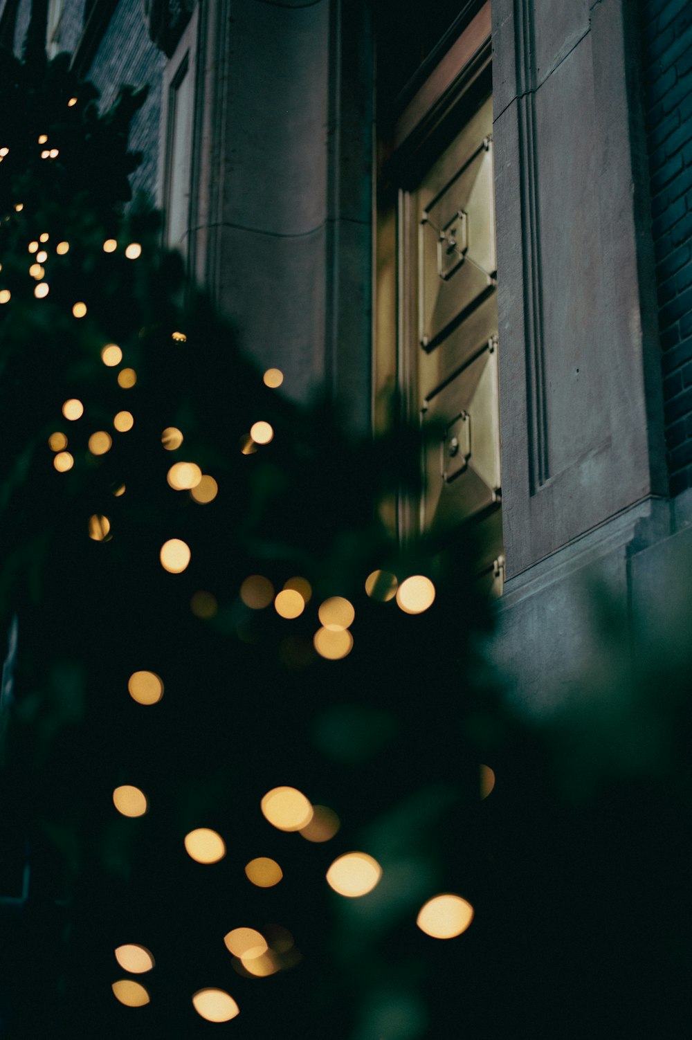 a building with a bunch of lights on it