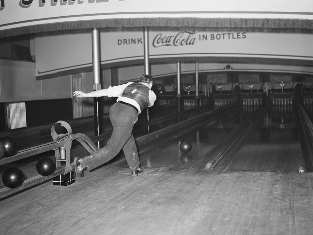 Bowling. Clinton, Indiana