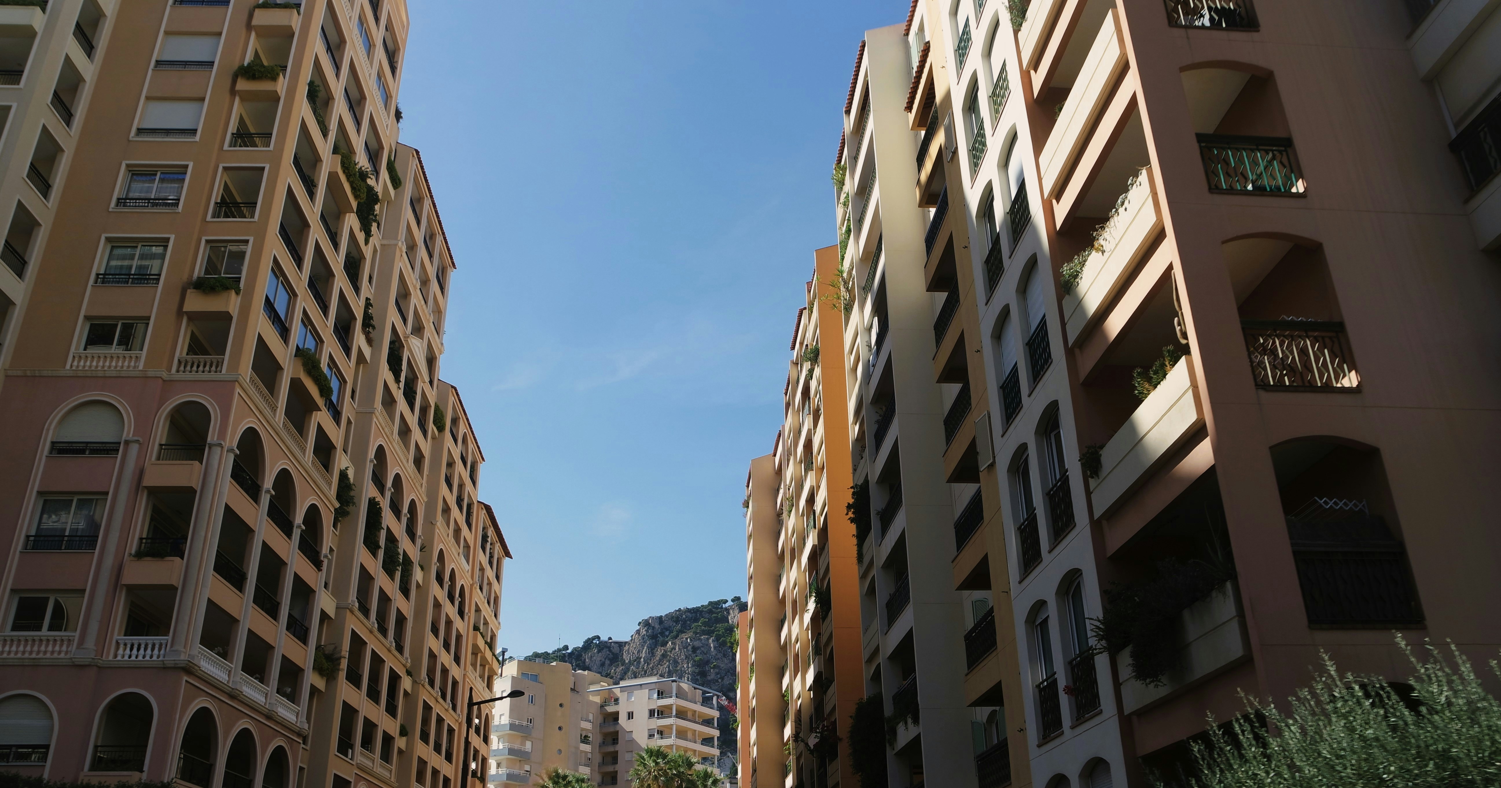 San Leanna cityscape