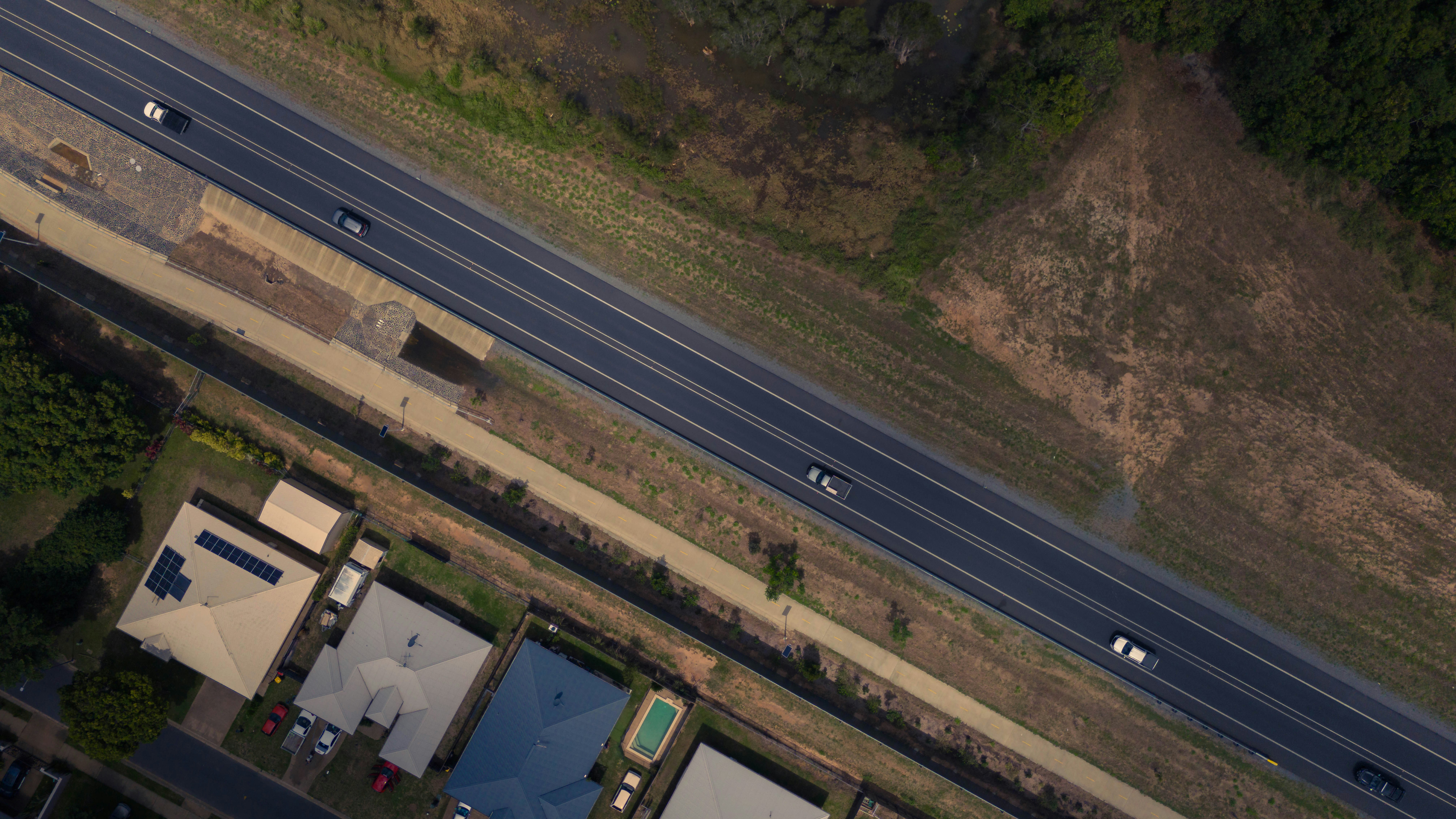 Live map dashboard and real-time tracking display for garbage trucks