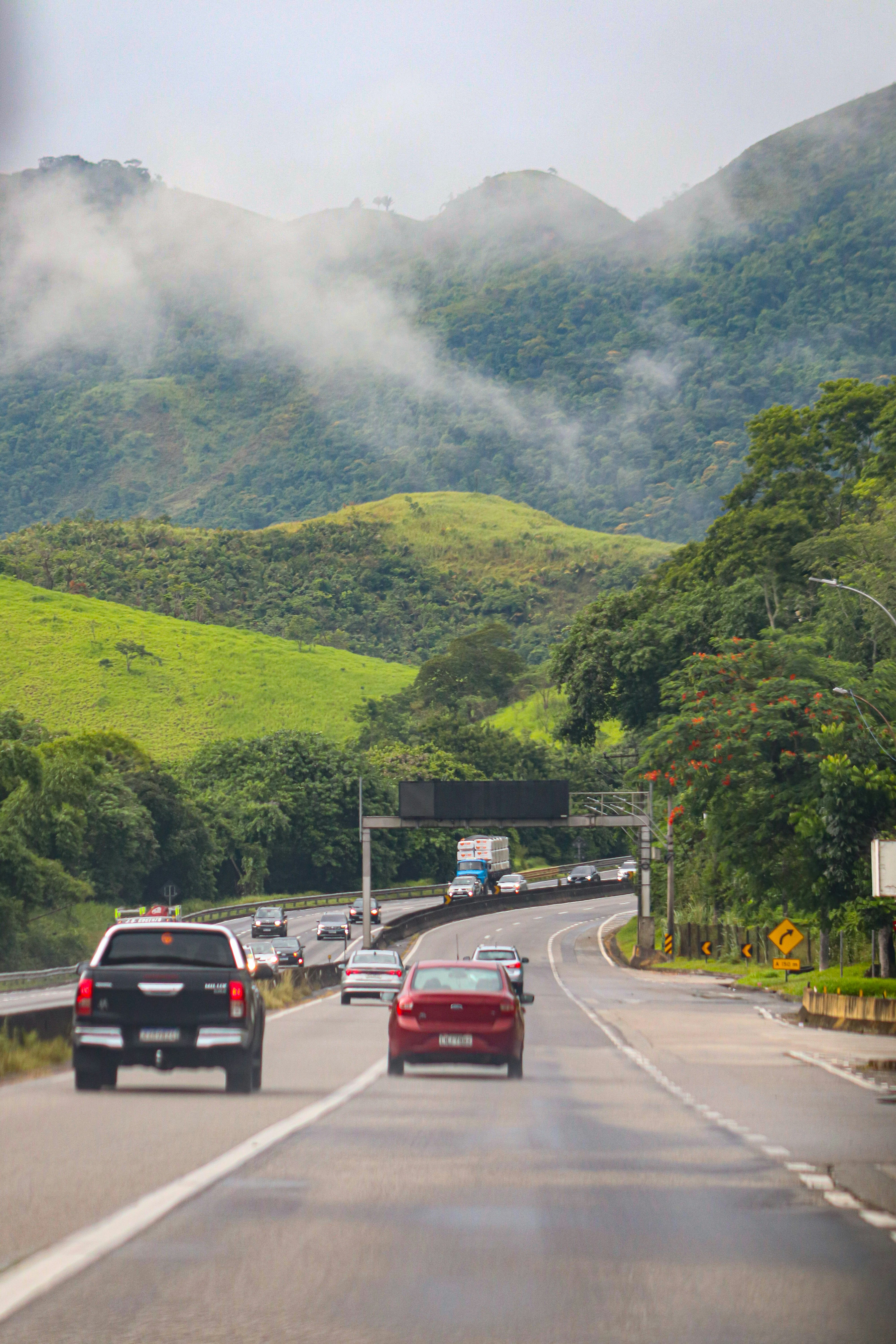 Brasil é dependente do transporte rodoviário
