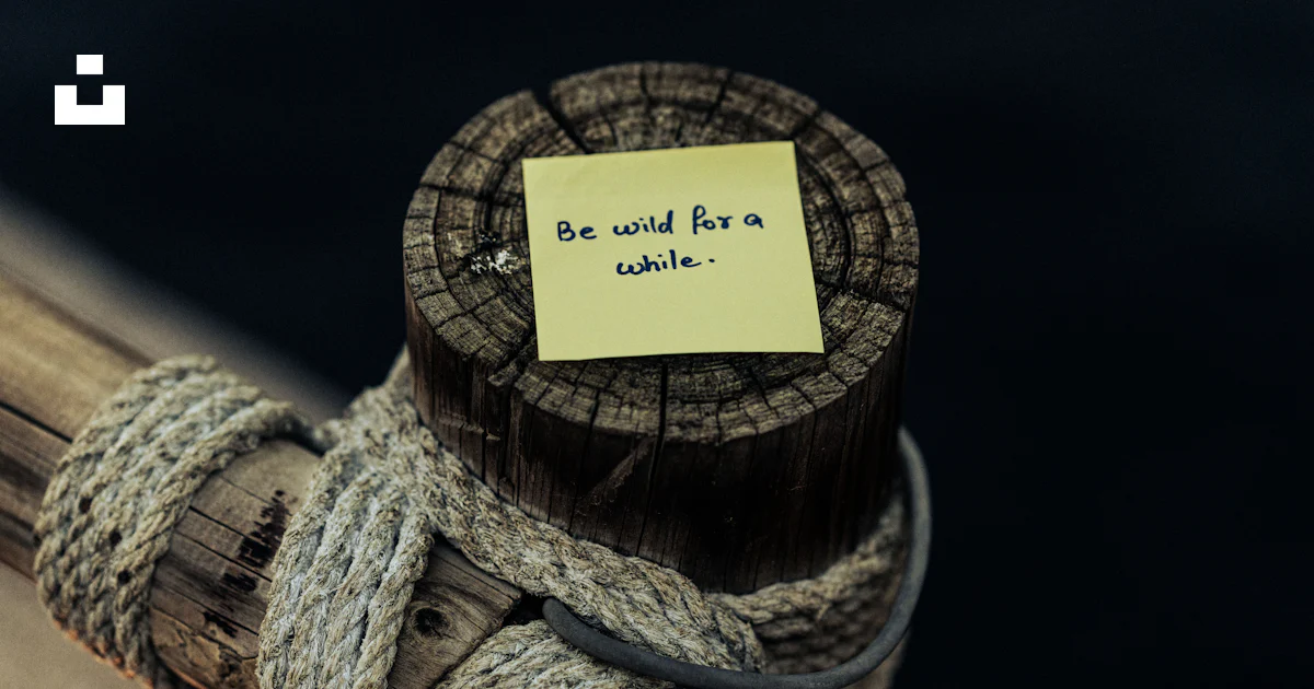 A roll of rope with a note attached to it photo – Free Dubai - united ...