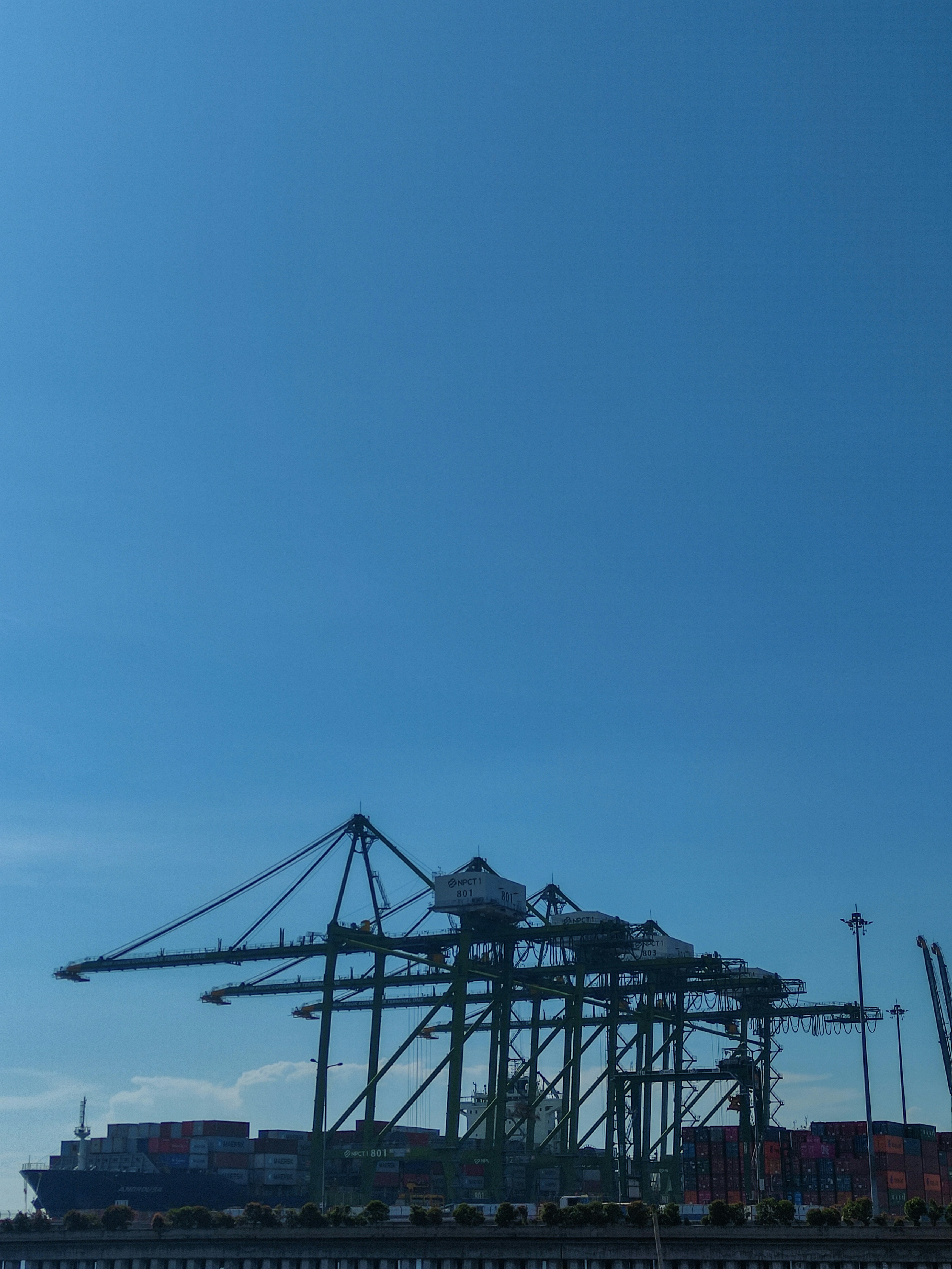 TDT Thingem Dem Things team loading cargo onto a vessel at Nassau port