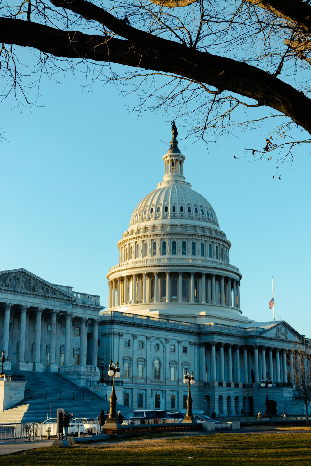 the capitol building in washington, dc