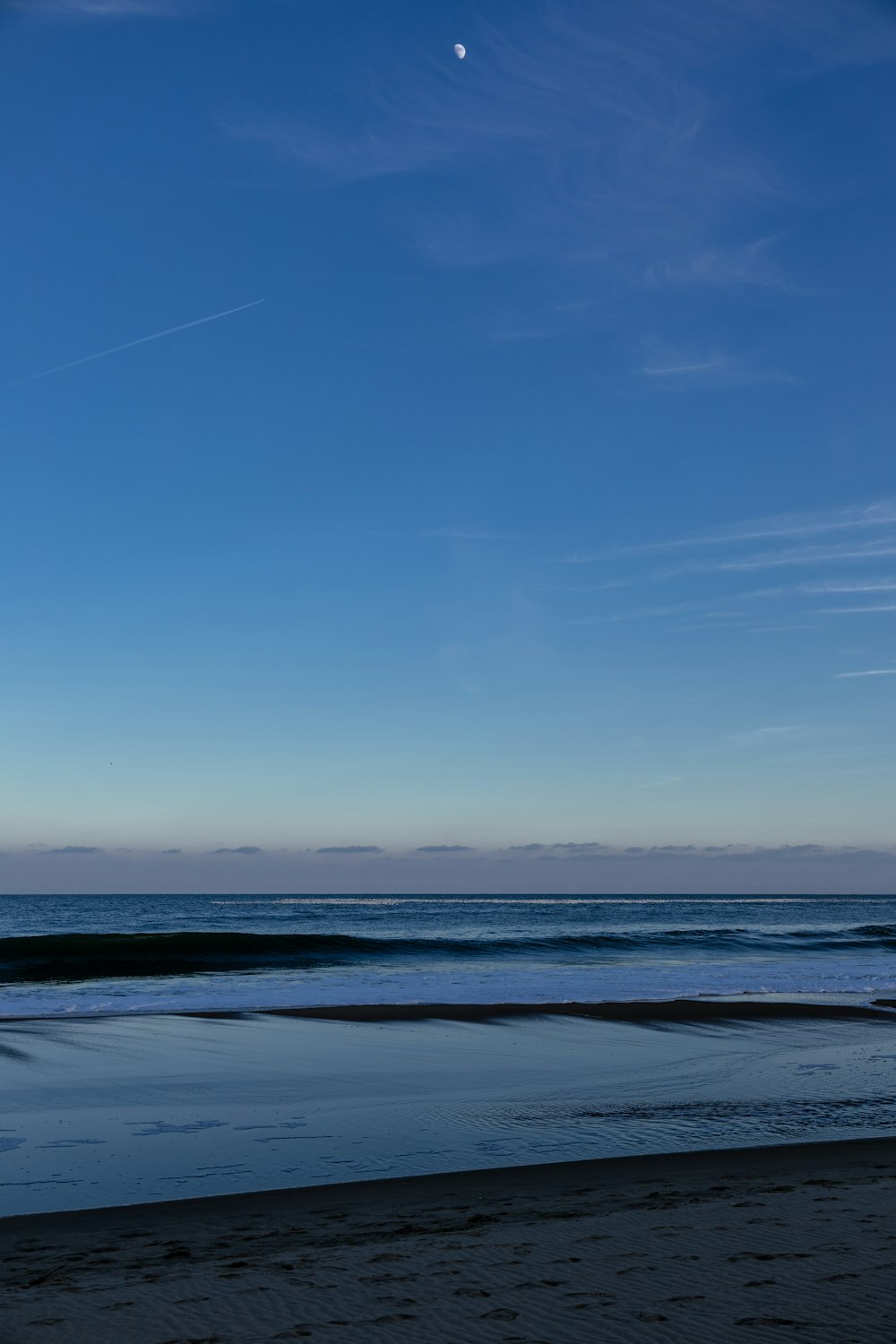 a view of the ocean from the beach