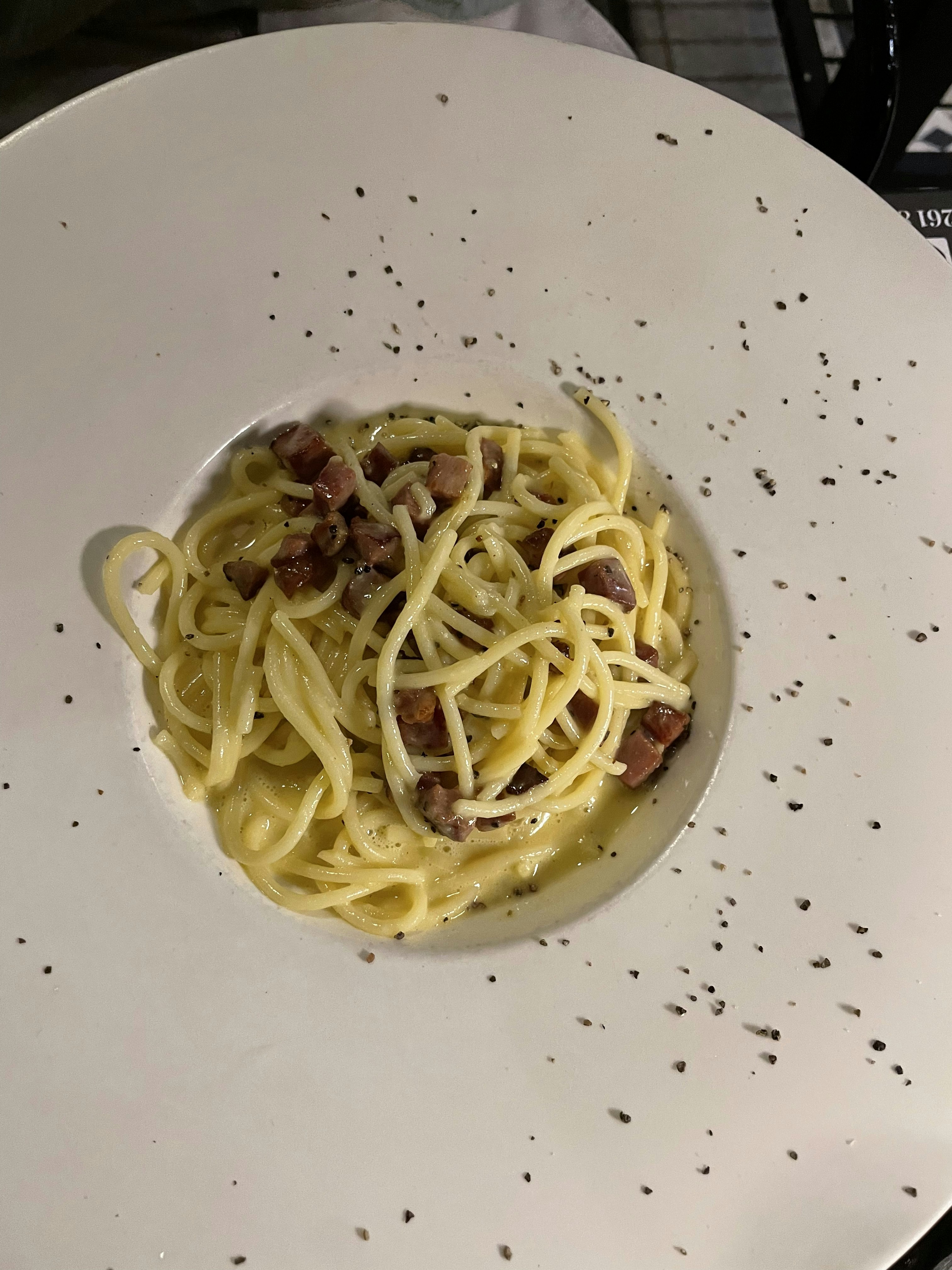 Authentic and Easy Carbonara Recipe from Italy: A Classic Dish with Pasta, Egg, Cheese, and Pancetta