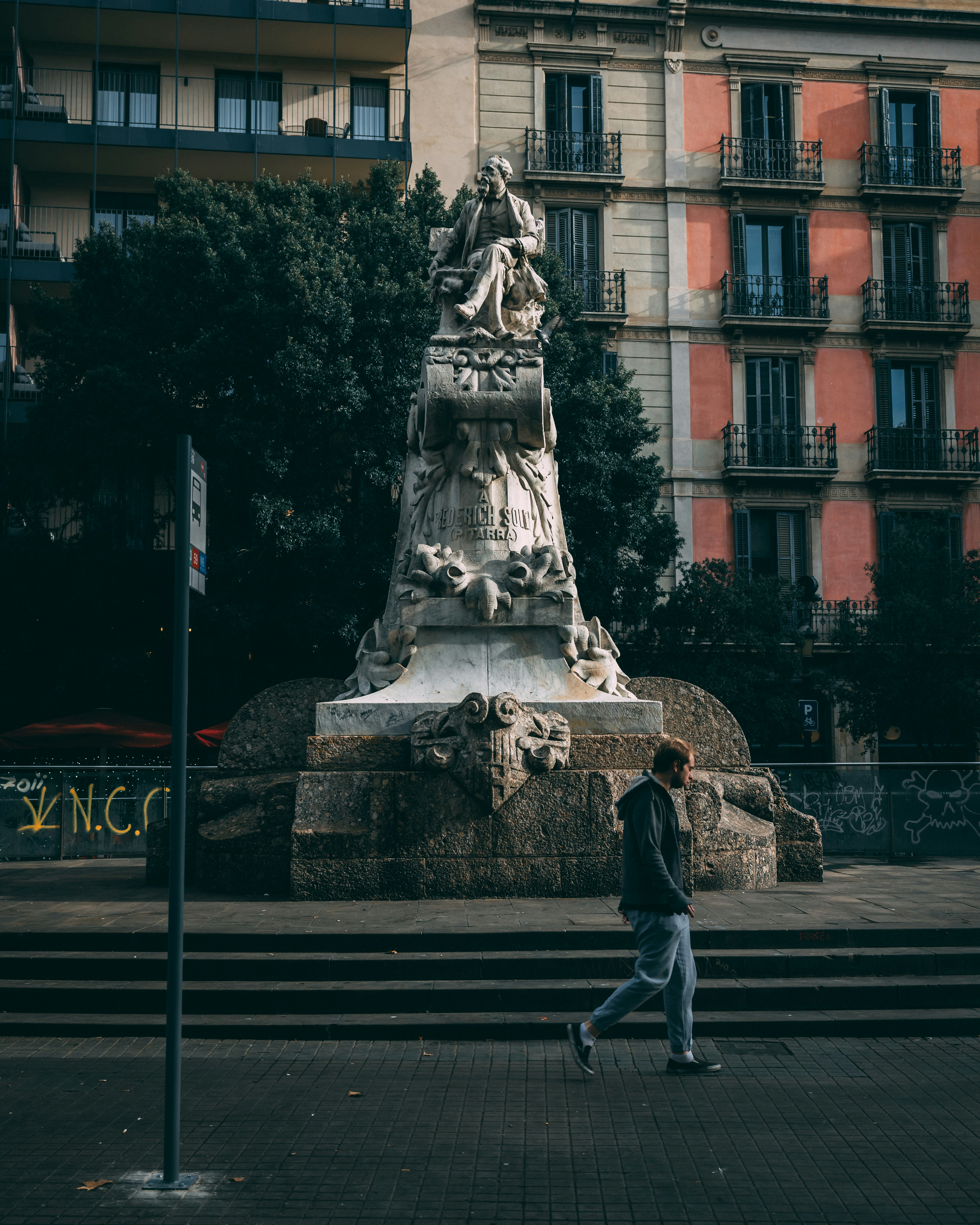 Photo by chalogallardo