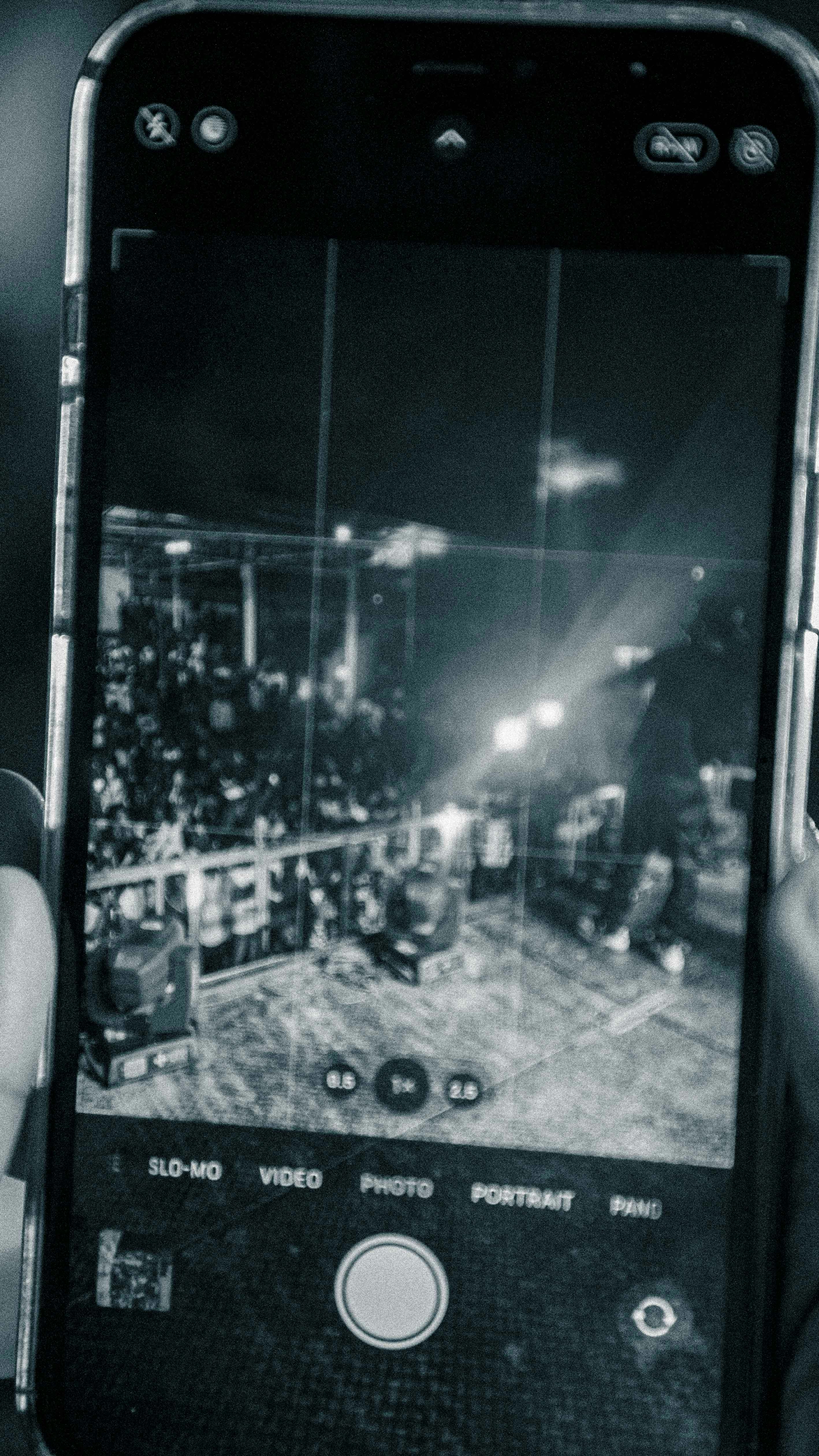 Abadikan Momen Konser Tanpa Drama dengan Samsung Galaxy Z Fold 7!